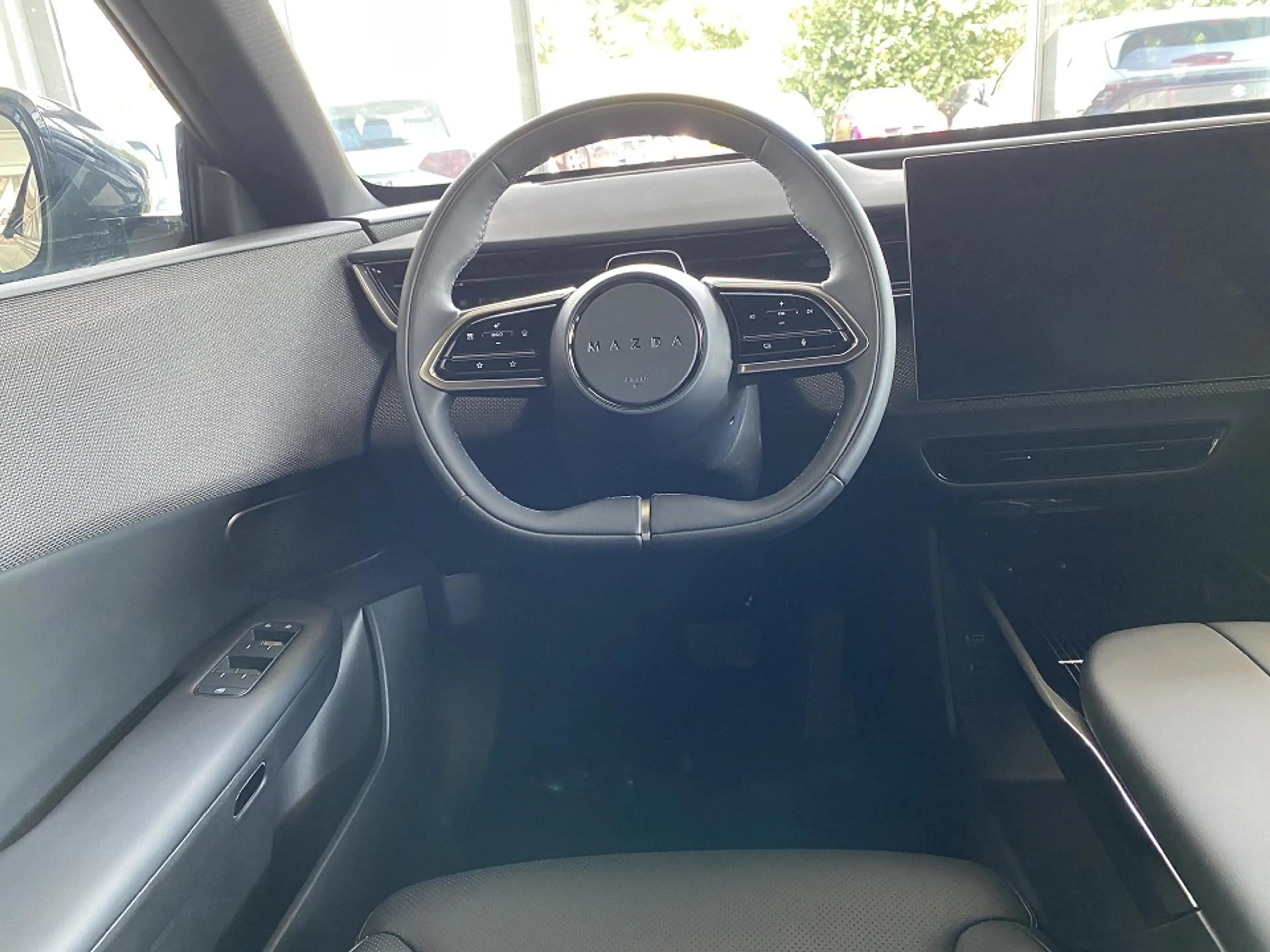 Mazda CX-6e EV 78 kWh Takumi 21" — photo 3