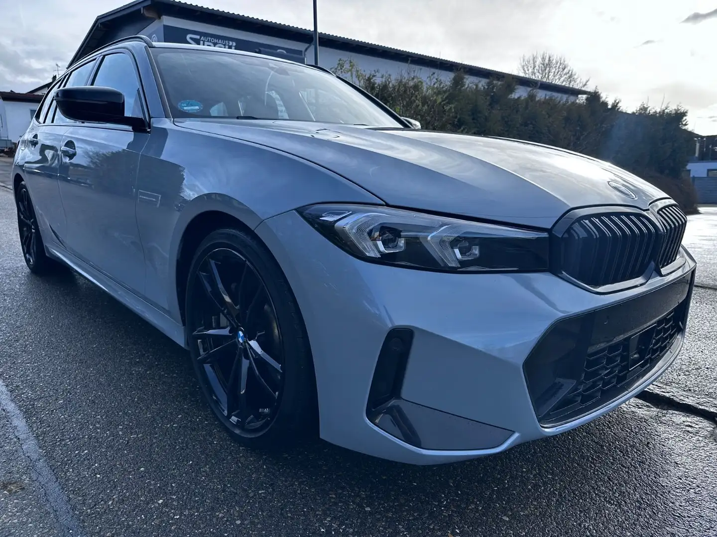 BMW 330 i 3 Touring M Sport Shadow-Line ACC/LED/1.Hd Gris - 1