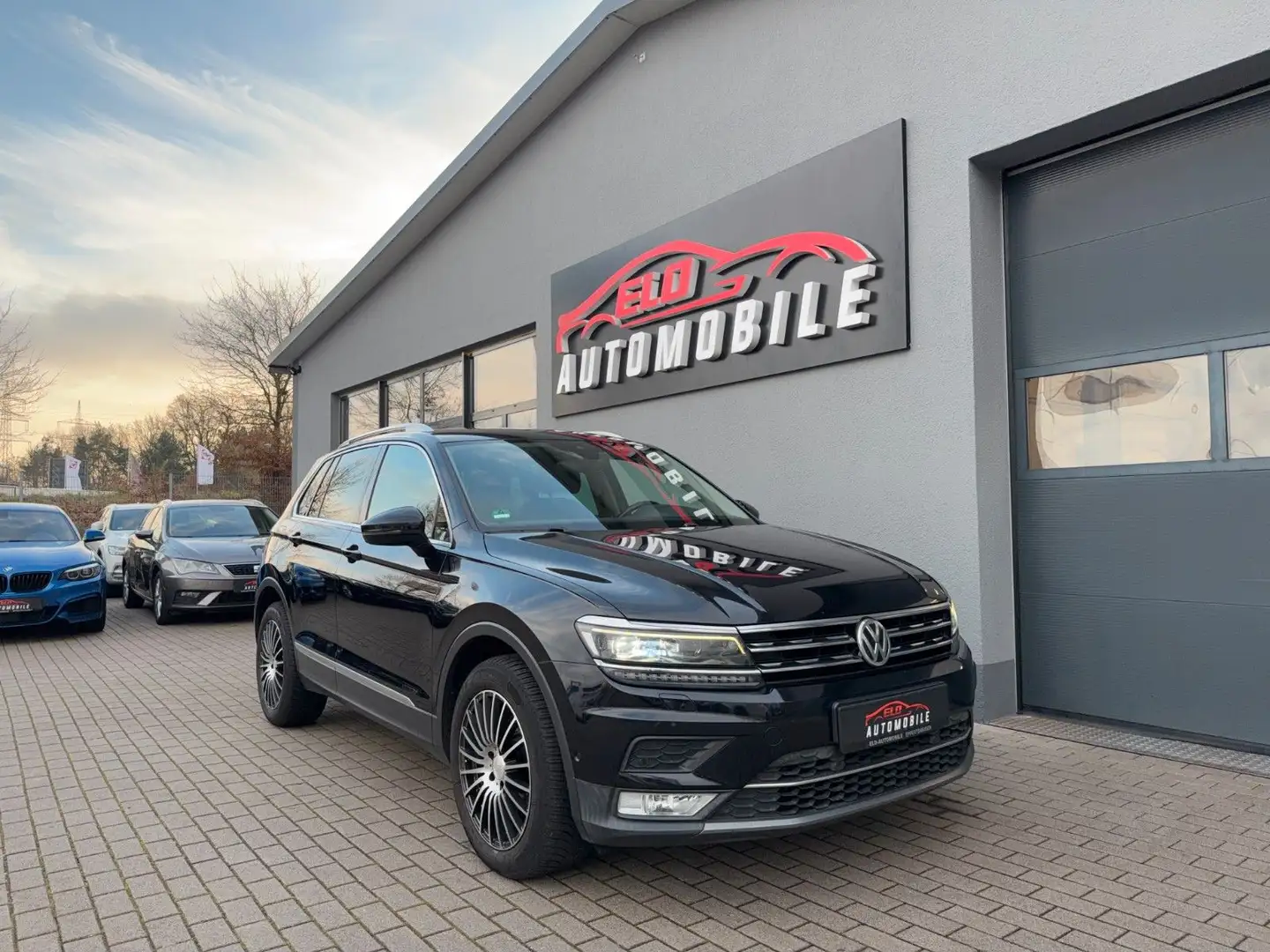 Volkswagen Tiguan Highline*Virtual Cockpit*ACC*Massage* Schwarz - 1