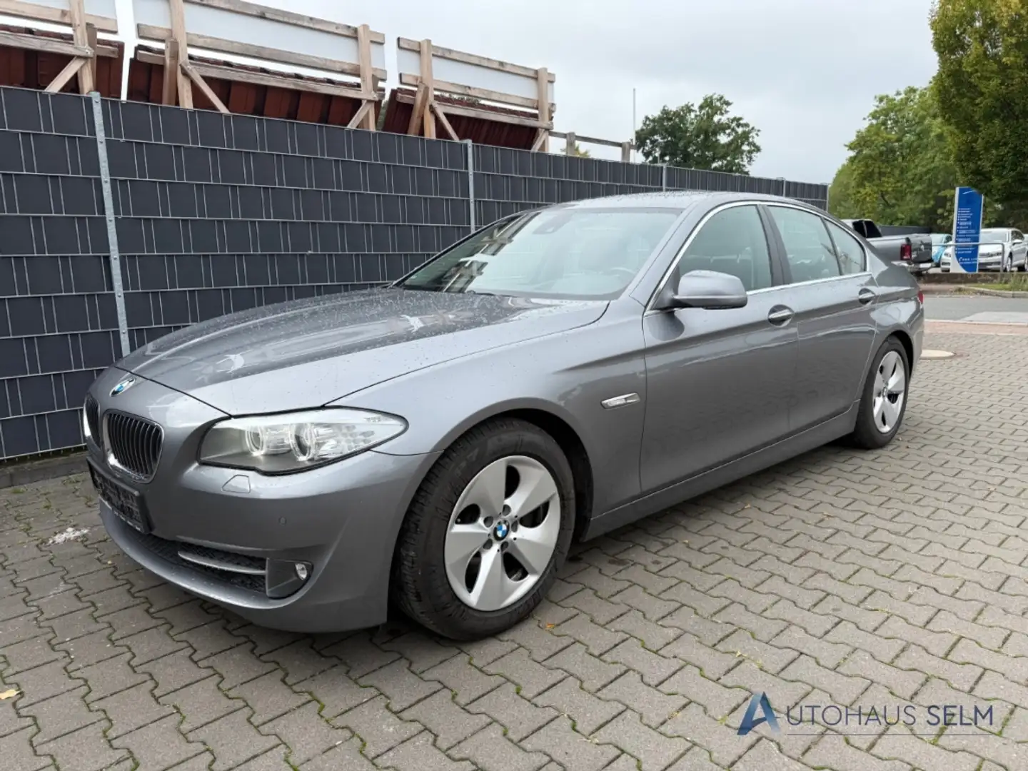 BMW 530 d HUD AHK-el. Navi Leder Sounds.Bi-Xenon Gris - 1