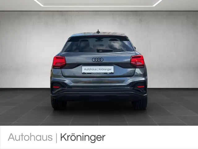 Audi Q2 view 6