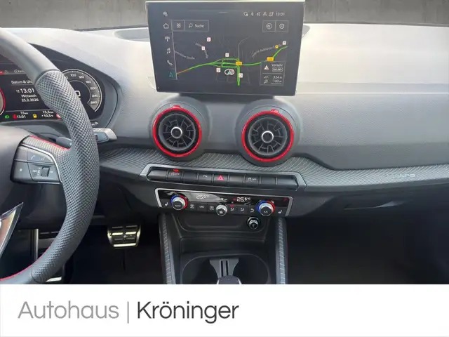 Audi Q2 view 14