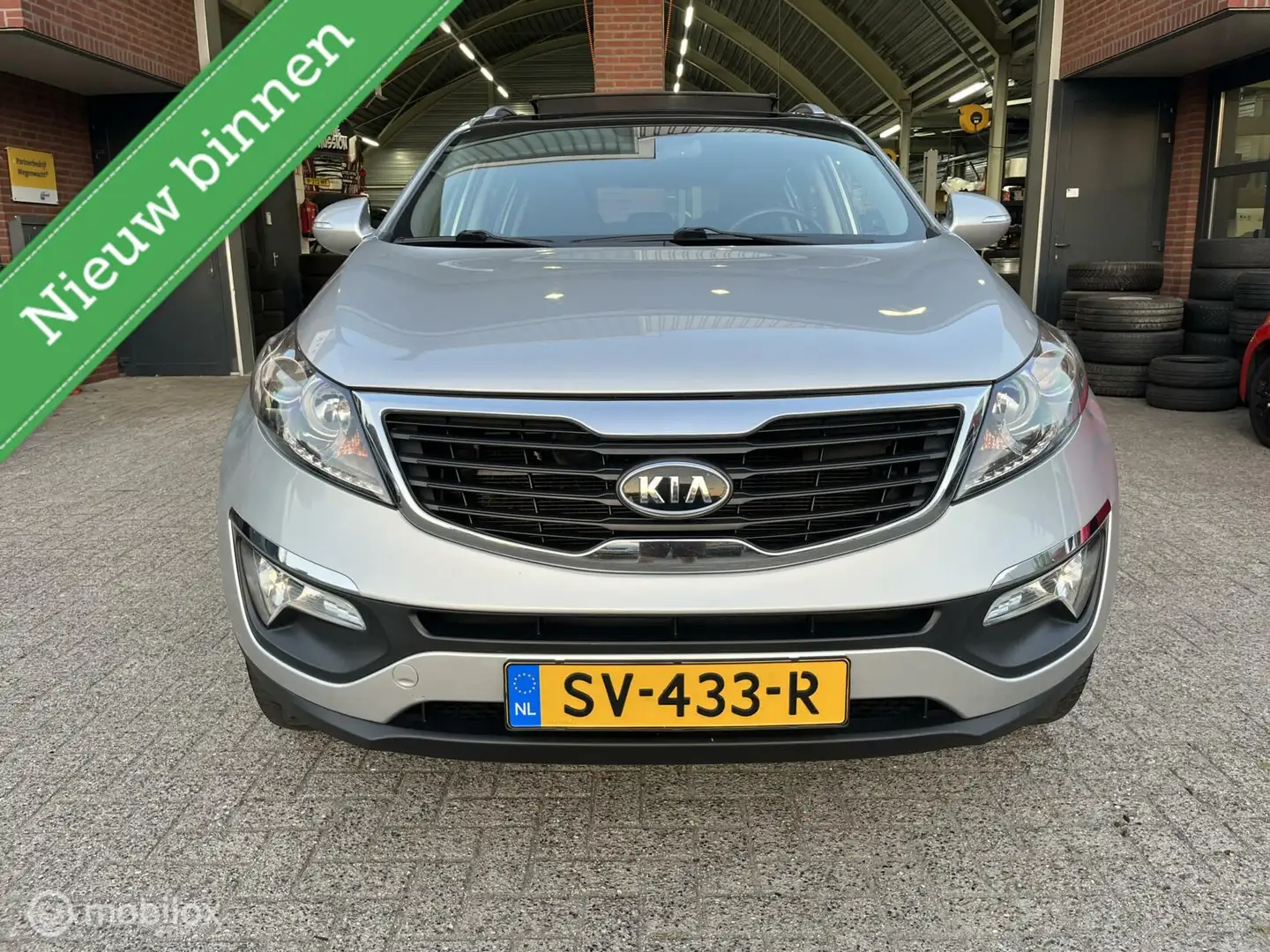 Kia Sportage 1.6 GDI ISG X-ecutive Plus Pack PANO-DAK*NAVI* Grijs - 2