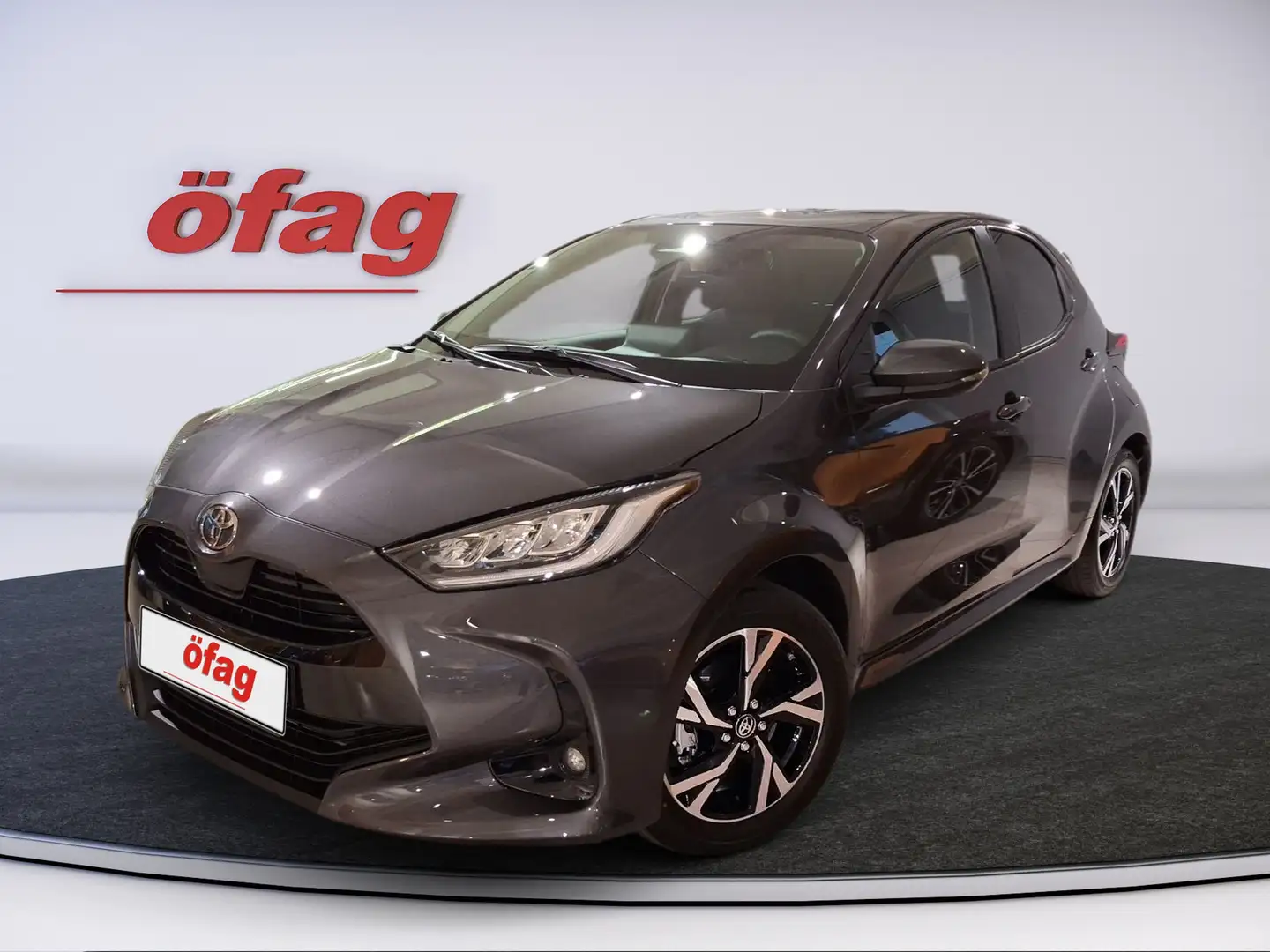 Toyota Yaris 1.5 VVT-i Hybrid Active Drive Safety Paket Grau - 2