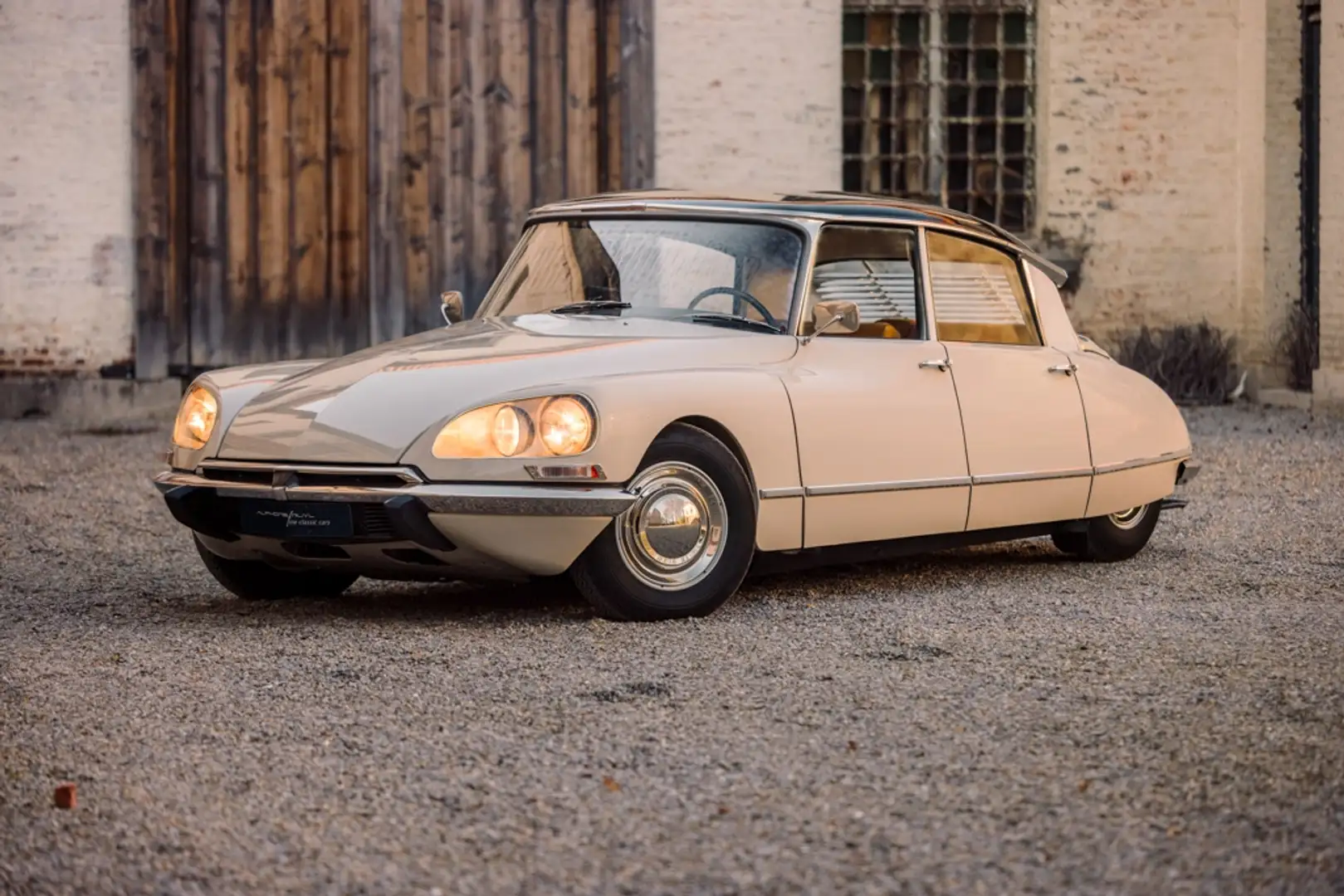 Citroen DS D Special 506 Pictures online Beige - 1