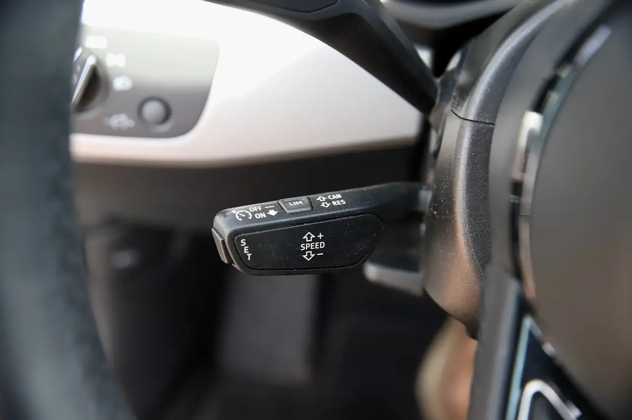 Audi A4 30 TDi S tronic 16" Navi Cruise LED DAB ..., миниатюра 20