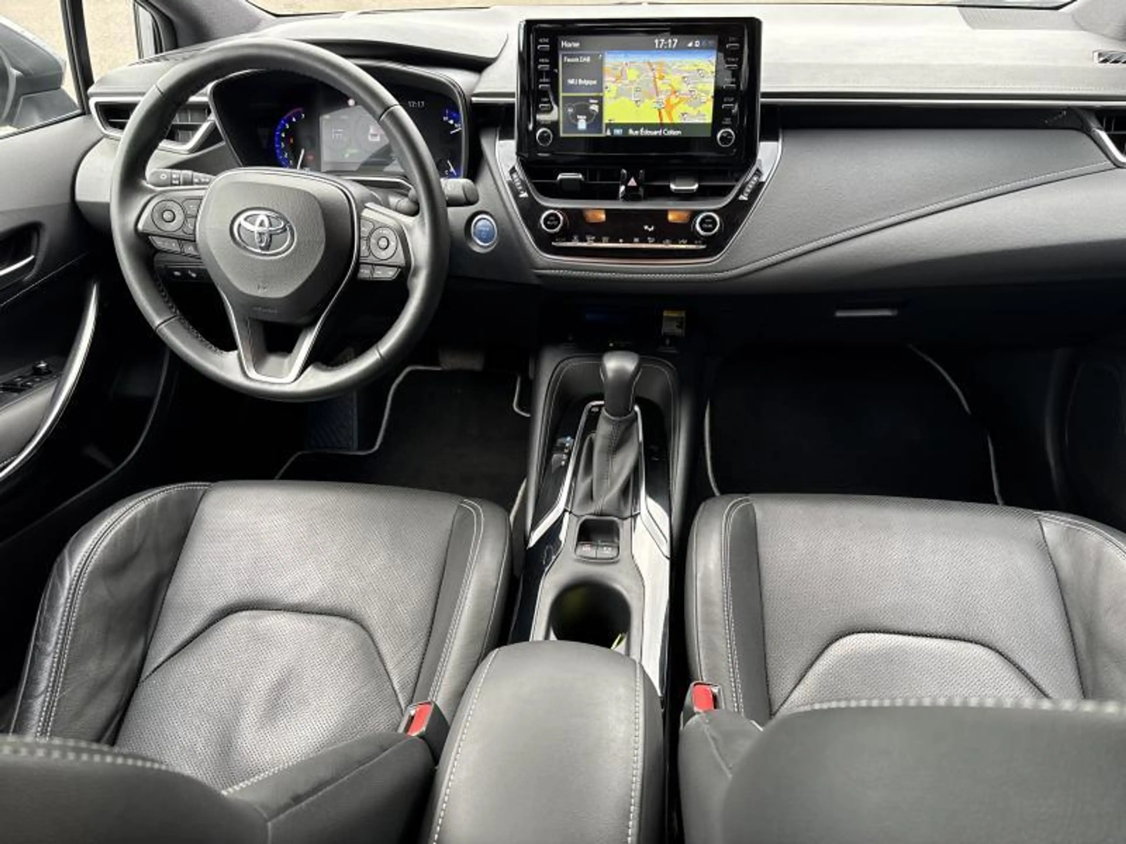 Toyota Corolla PREMIUM — photo 13