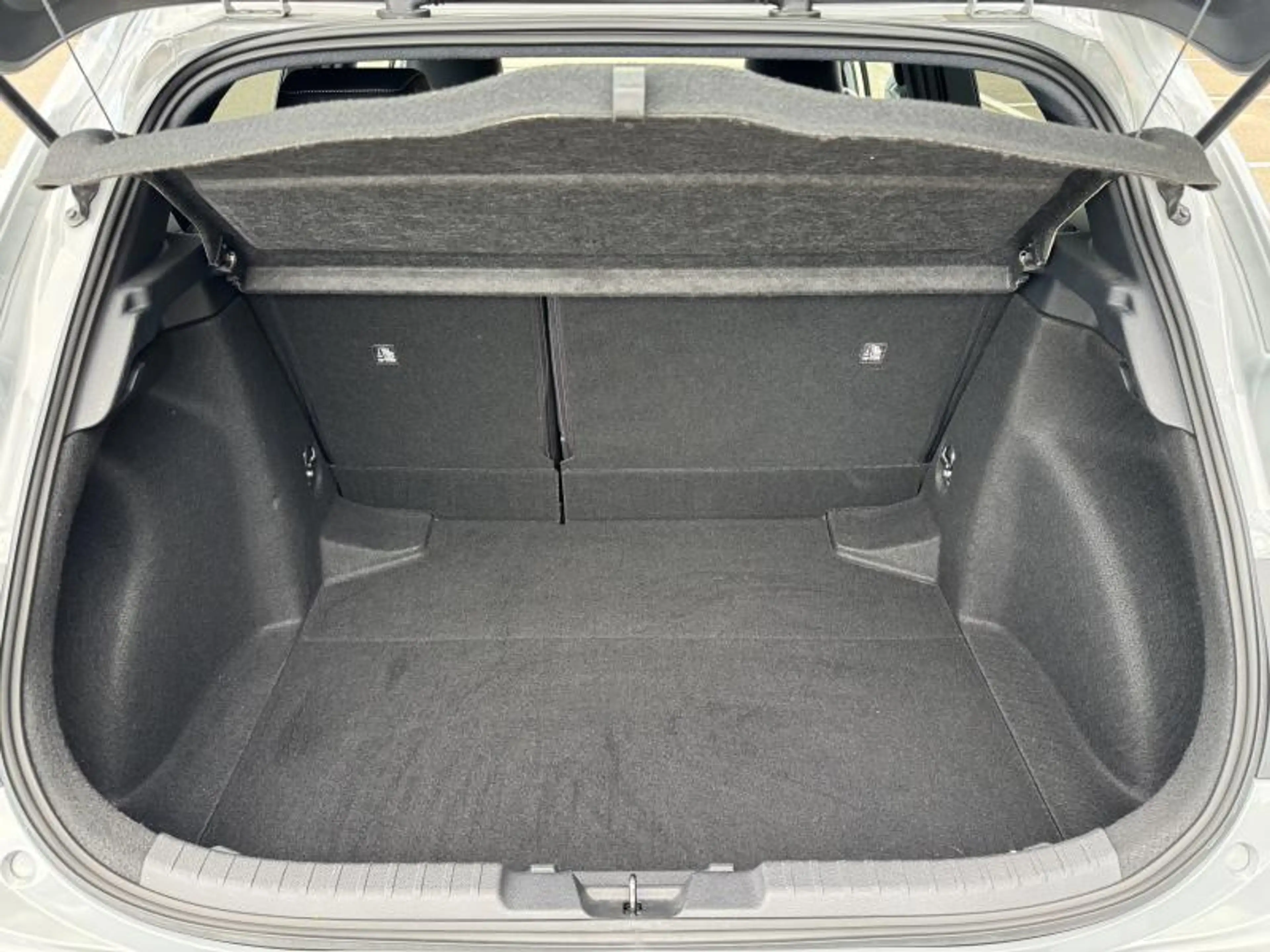 Toyota Corolla PREMIUM — photo 14