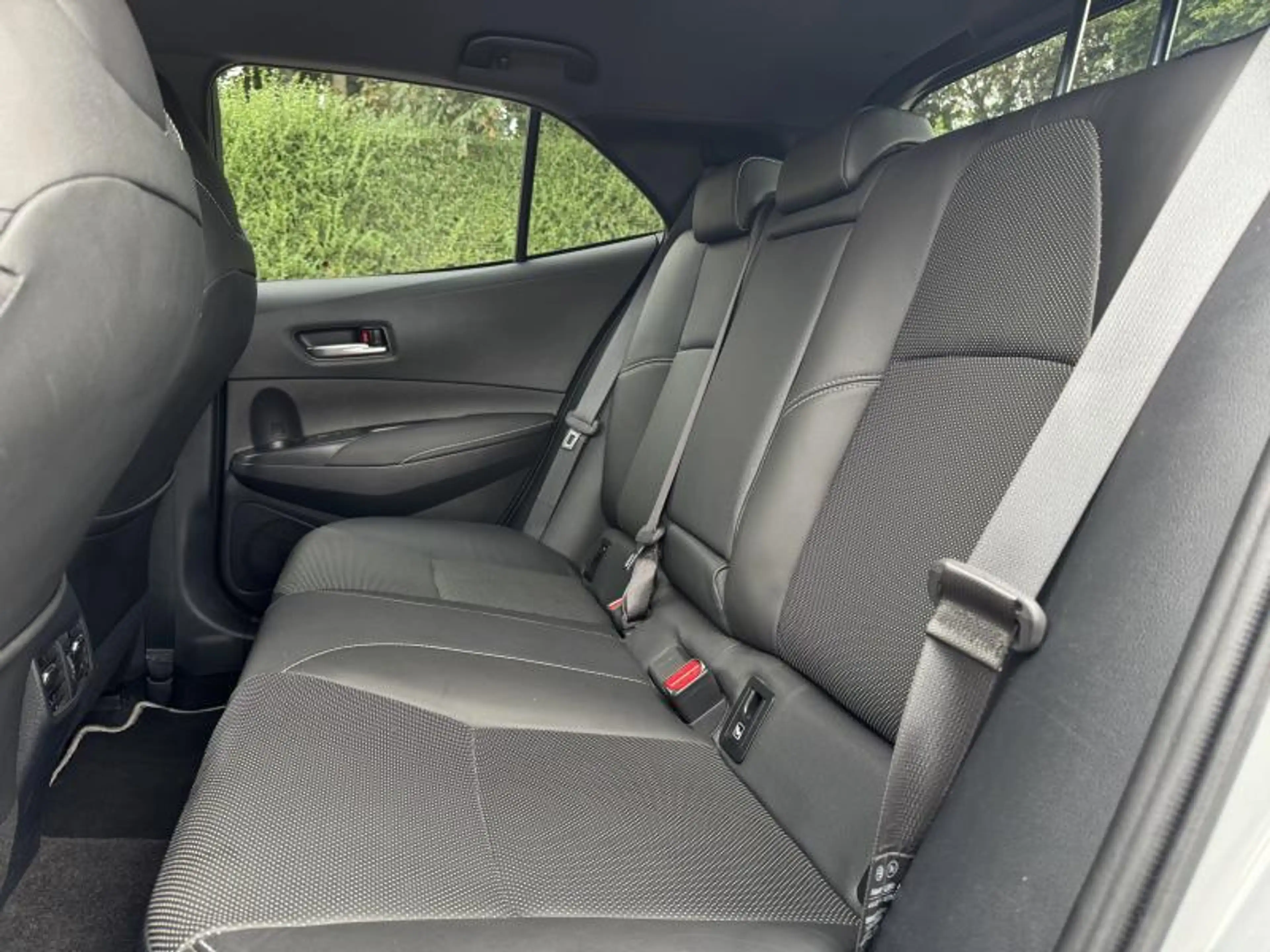 Toyota Corolla PREMIUM — photo 12