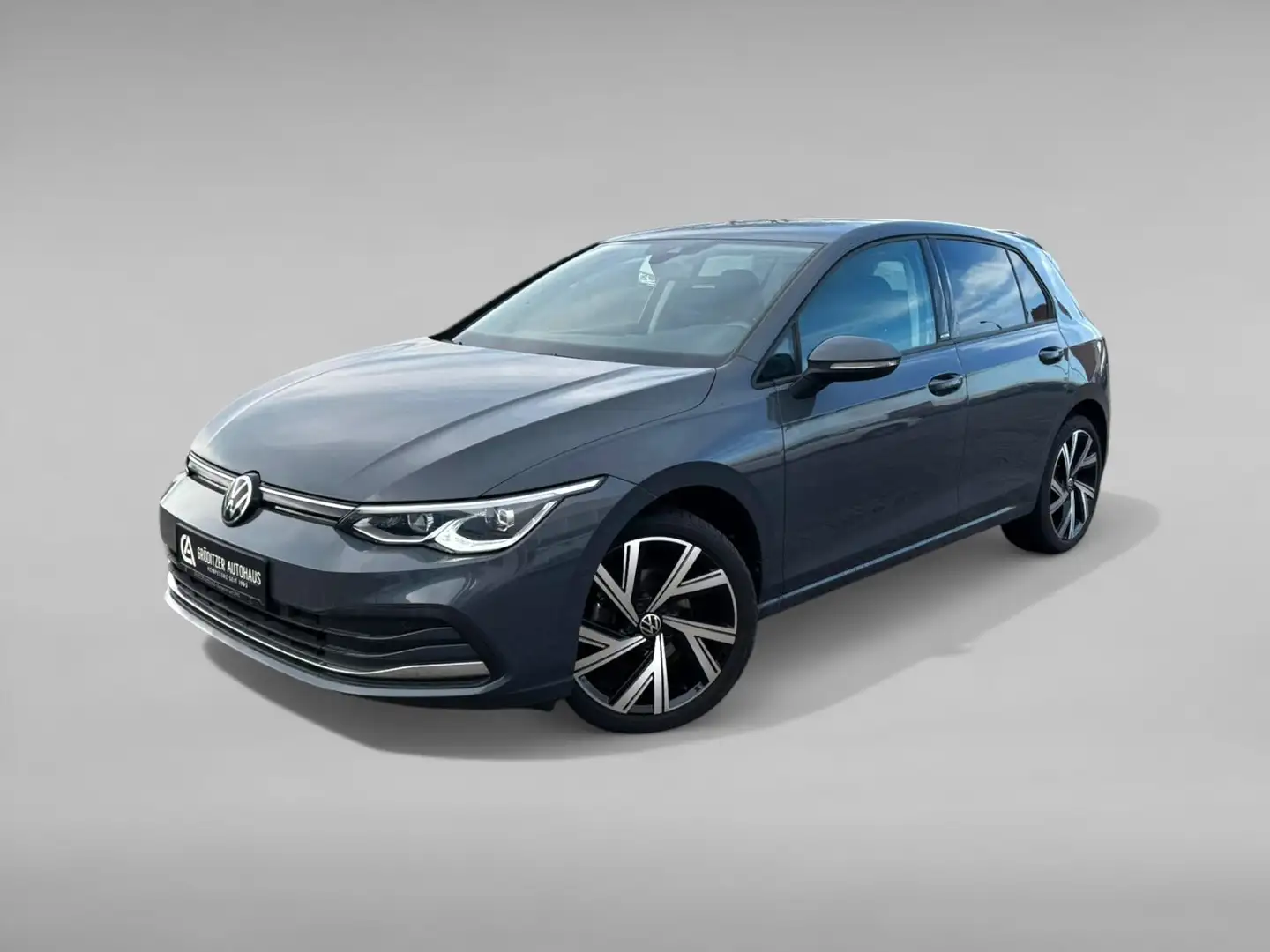 Volkswagen Golf VIII Active eTSI NAV|LED|ACC|AHK|CAM|SHZ Grijs - 2