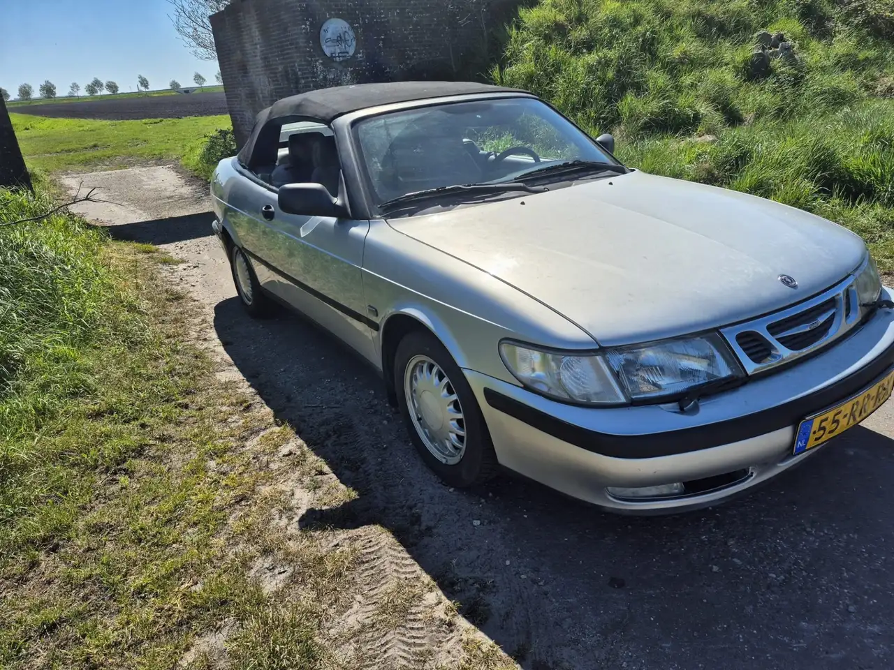Saab 900 2.3 SE, foto 2