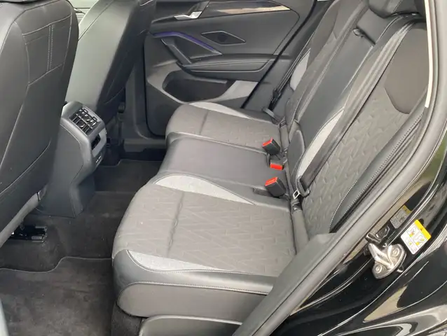Volkswagen Tiguan view 10