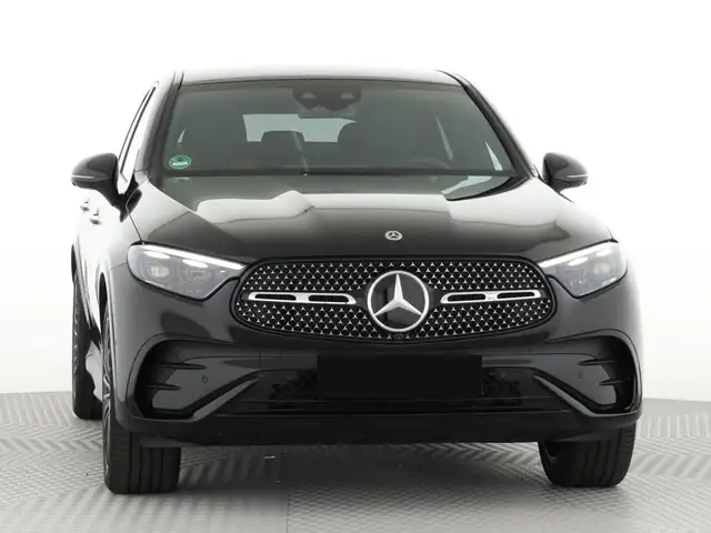 Mercedes-Benz GLC view 5