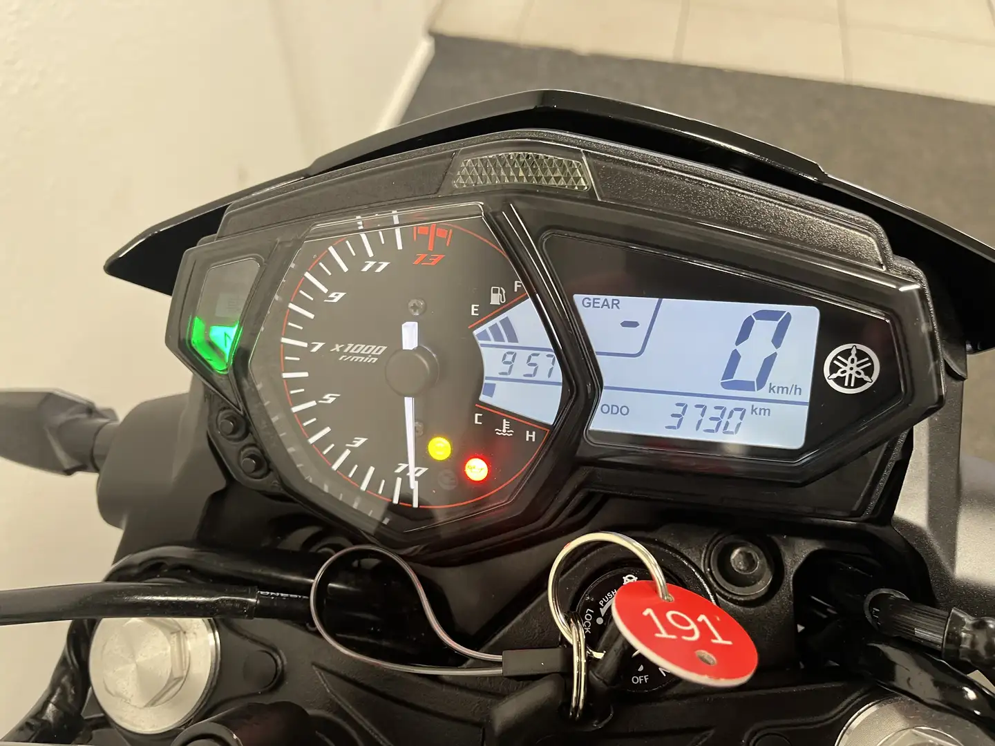 Yamaha MT-03 Argintiu - 2