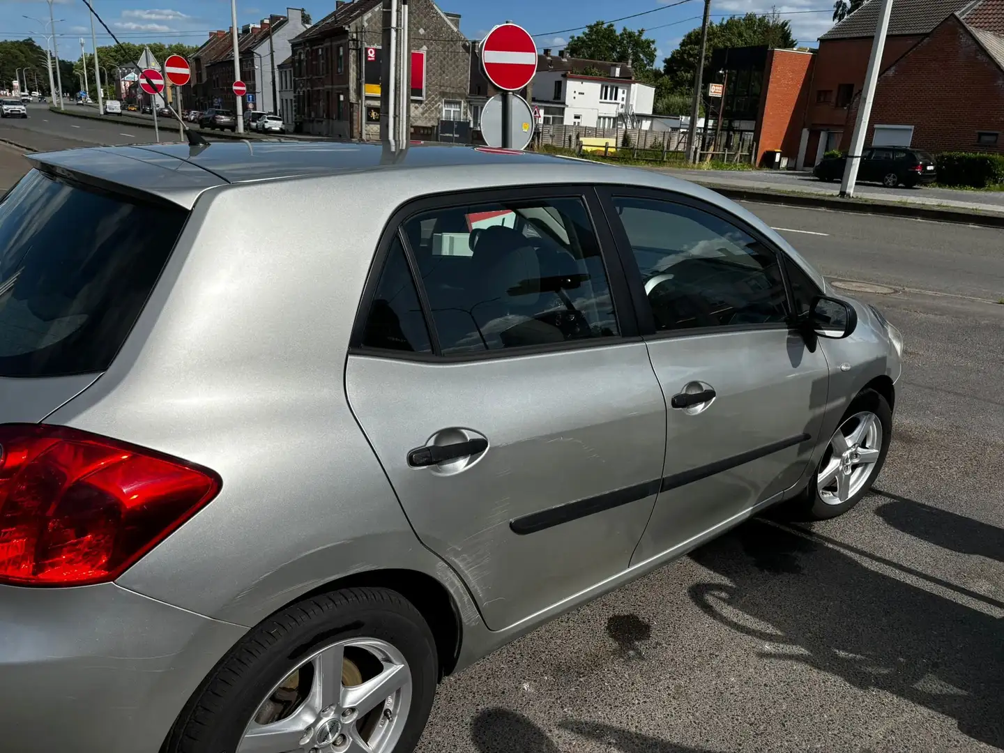 Toyota Auris Gris - 2
