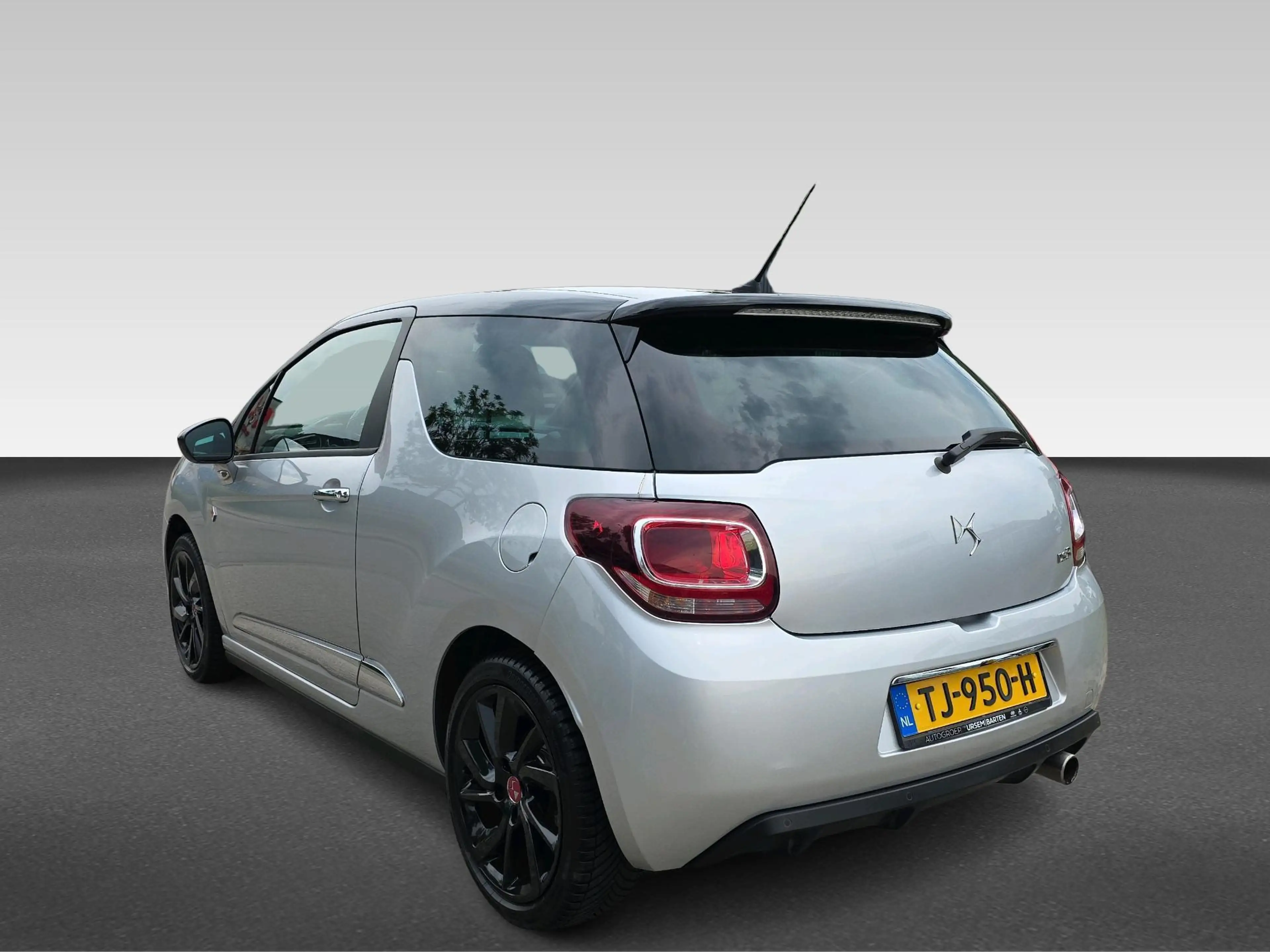 DS Automobiles DS 3 1.2 PureTech Performance Line — photo 3