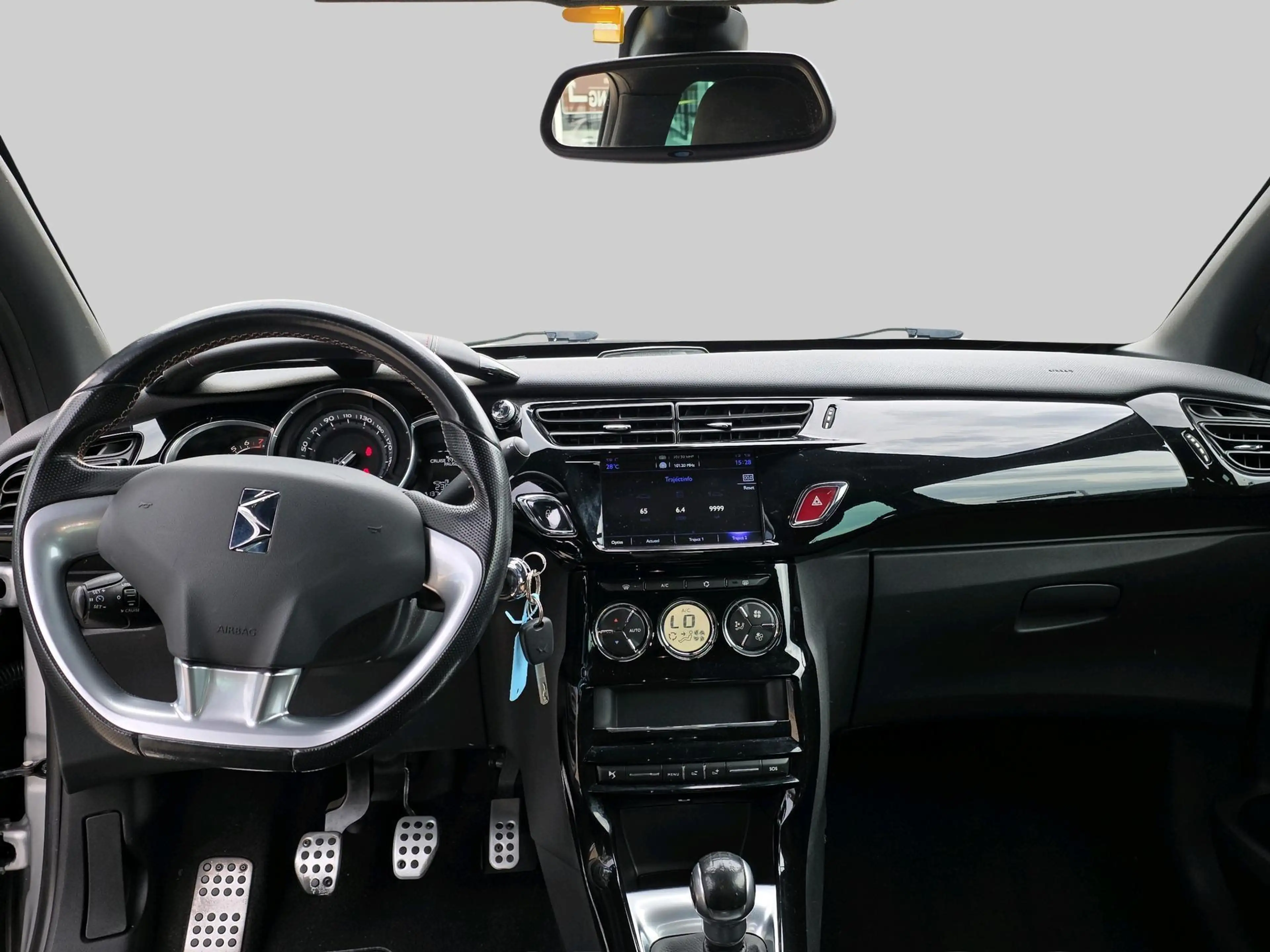 DS Automobiles DS 3 1.2 PureTech Performance Line — photo 5