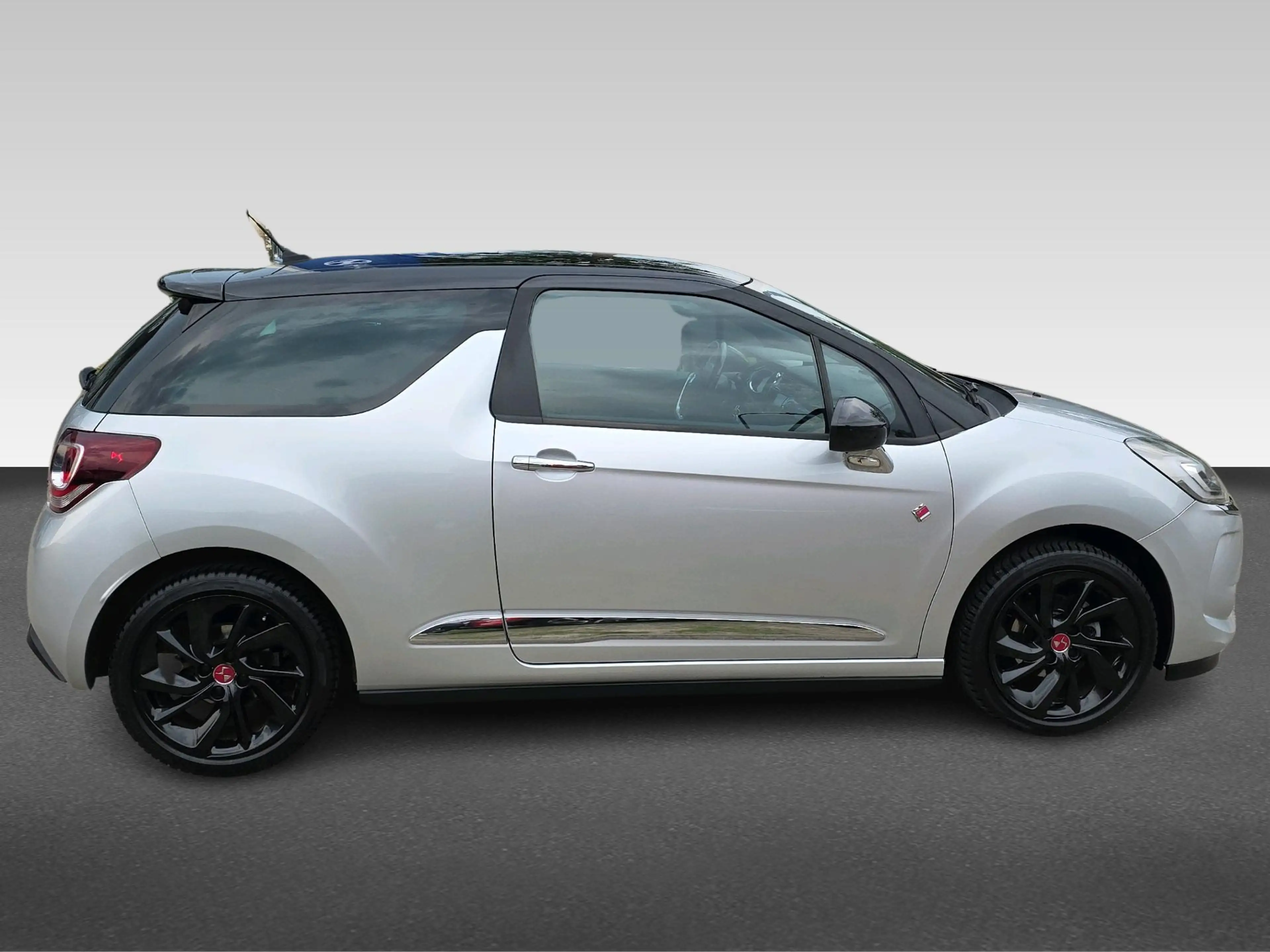 DS Automobiles DS 3 1.2 PureTech Performance Line — photo 9