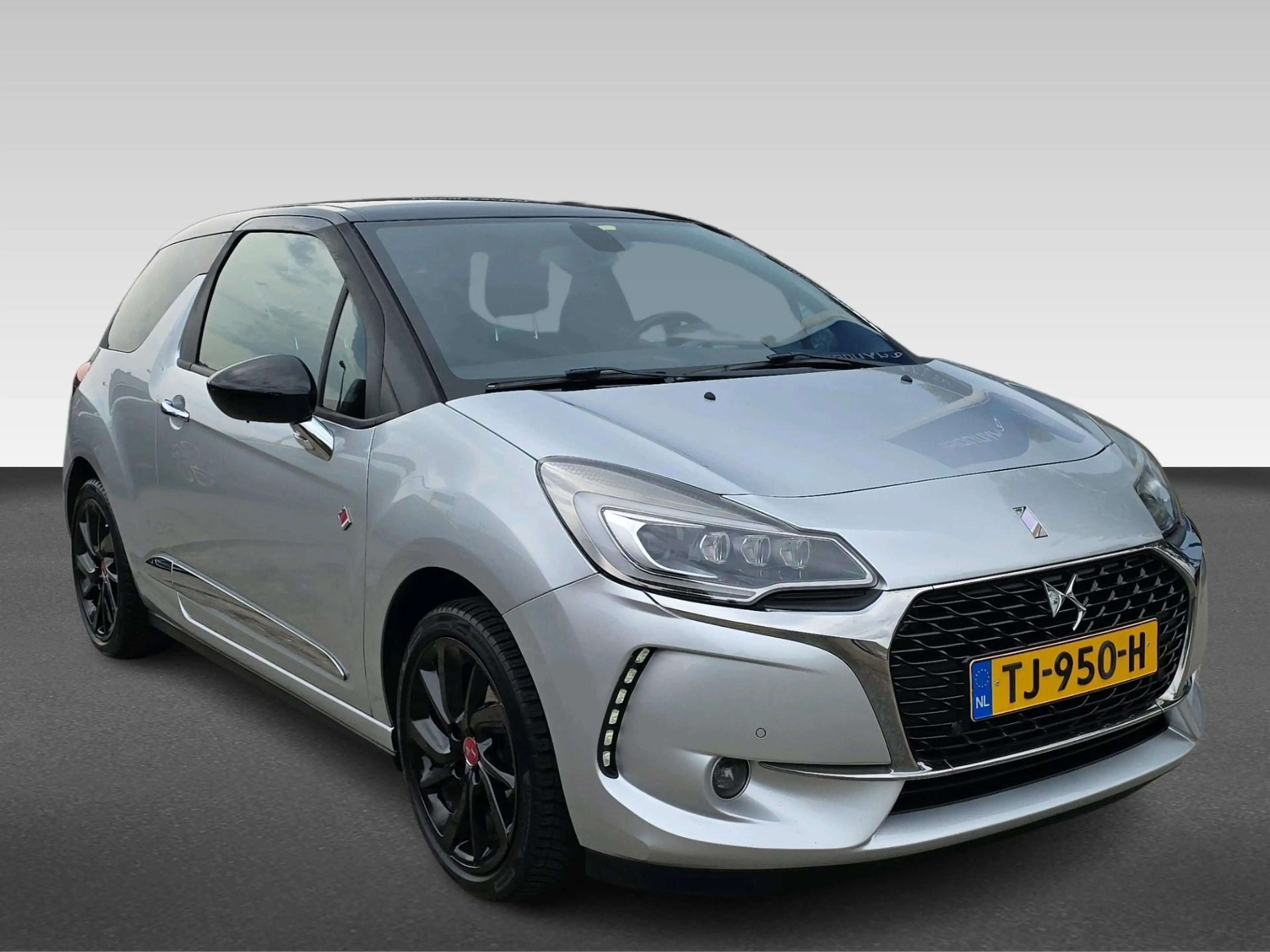DS Automobiles DS 3 1.2 PureTech Performance Line — photo 8