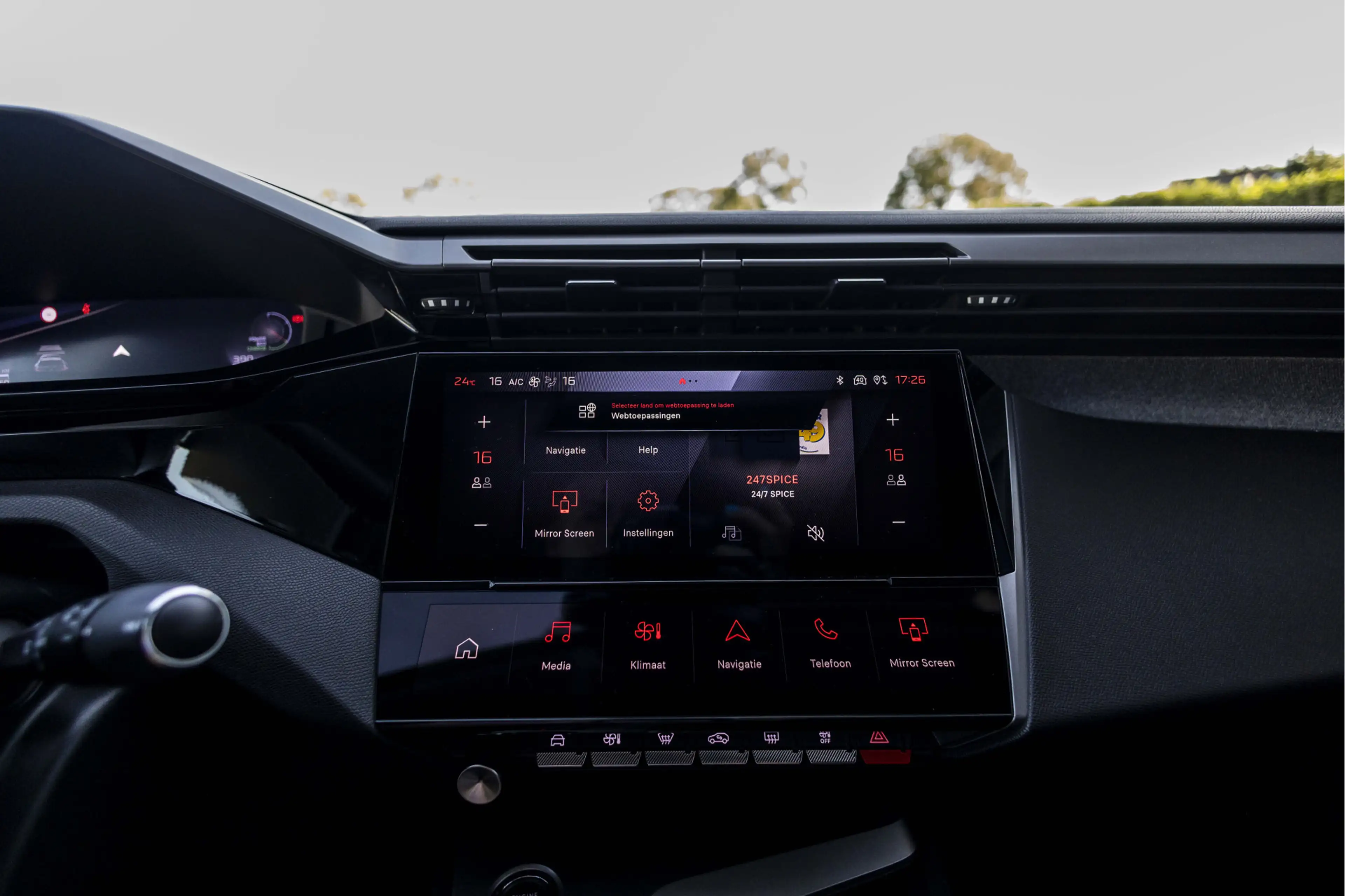 Peugeot 408 1.2 Hybrid 145 e-DCS6 Allure | 360° Camera | Head- — photo 24
