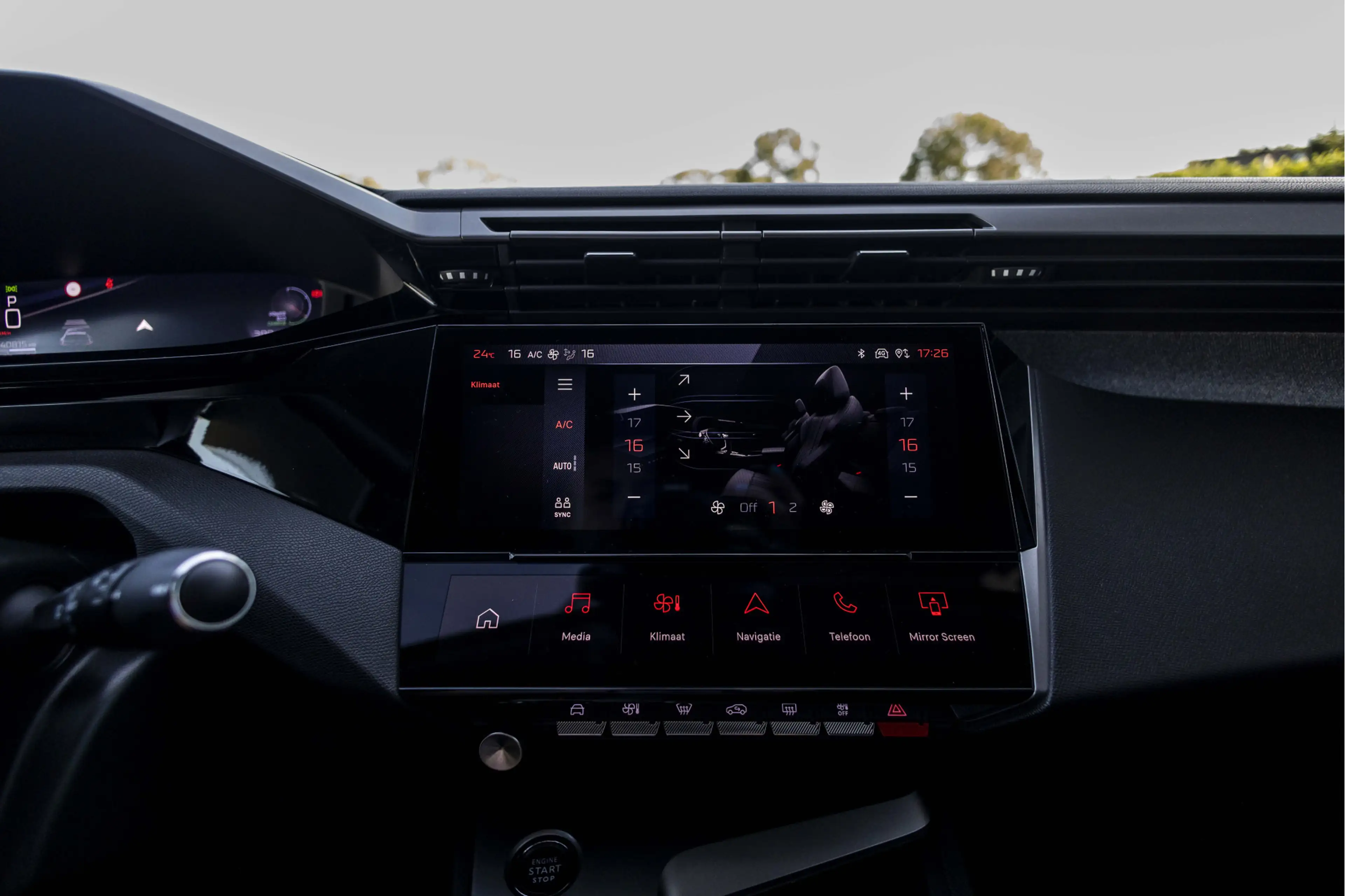 Peugeot 408 1.2 Hybrid 145 e-DCS6 Allure | 360° Camera | Head- — photo 26