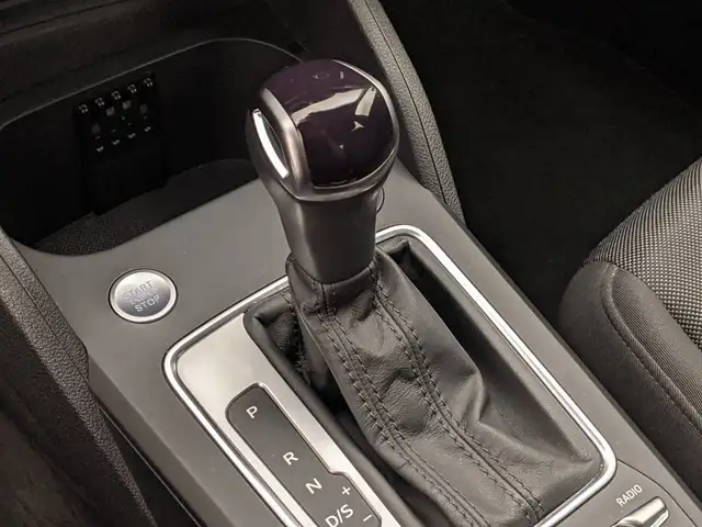 Audi Q2 view 13