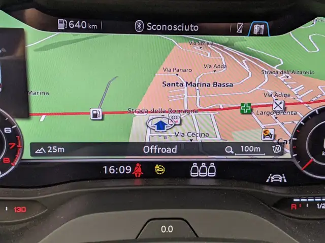Audi Q2 view 17