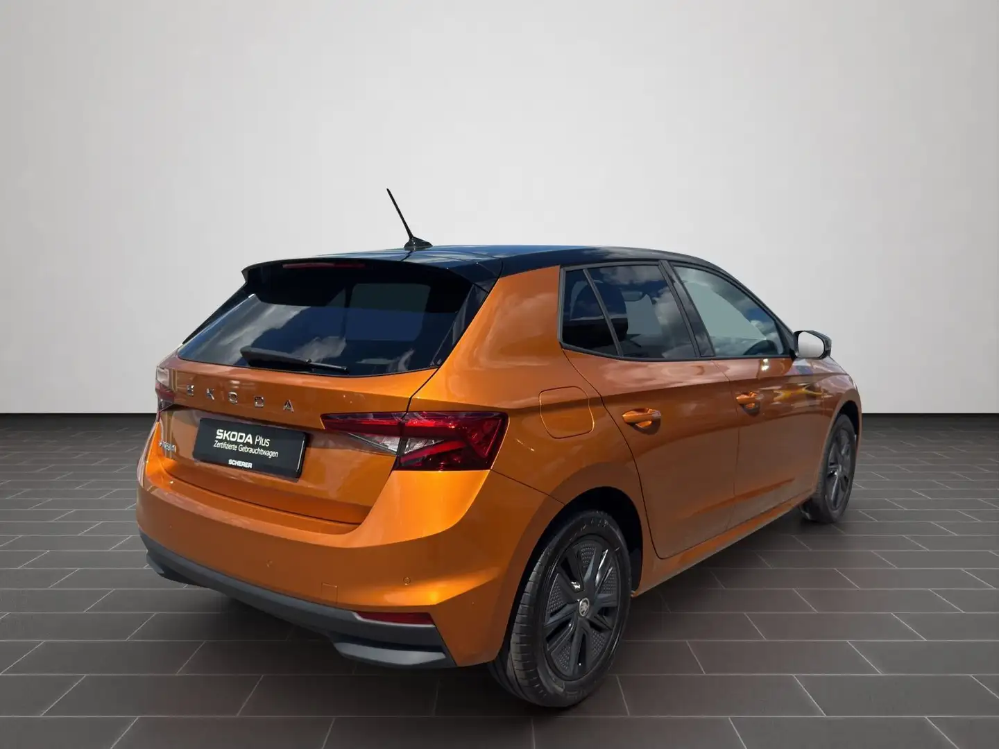 Skoda Fabia Selection 1.5 TSI DSG AHK ACC SHZ PDC RFK Orange - 2