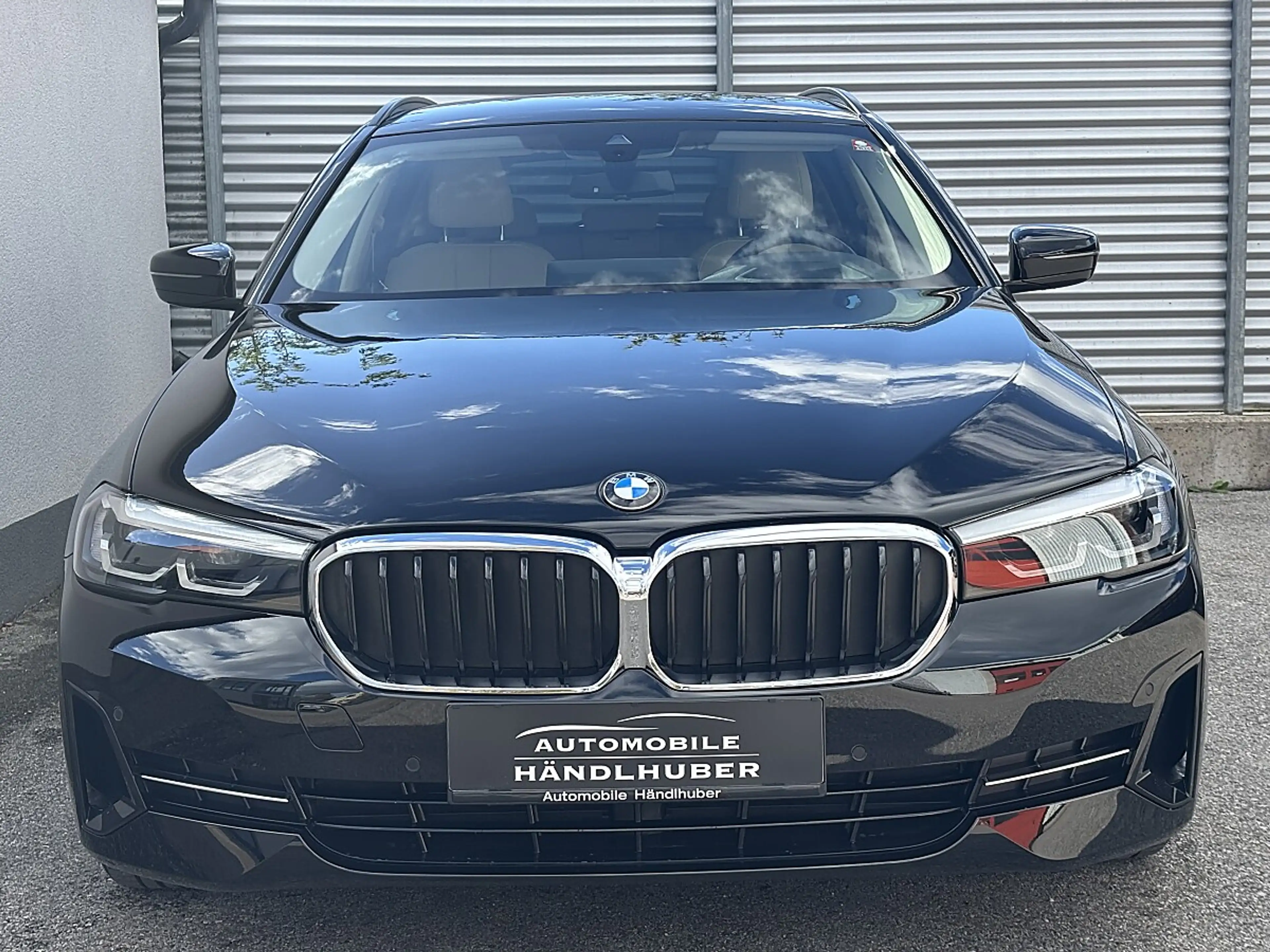 BMW 520 d Touring Aut. LEDER/ALARM/MEMORY/HEADUP/KOMFOR... — photo 10