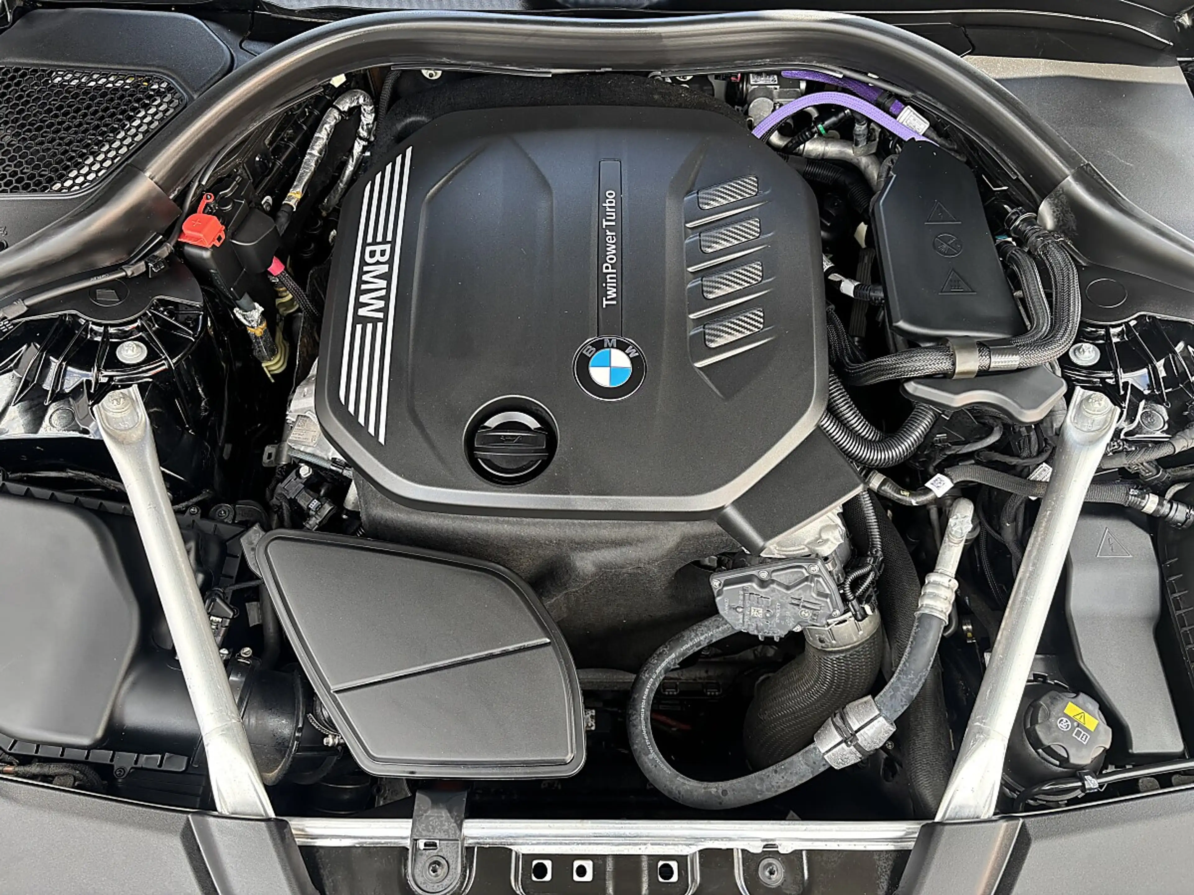 BMW 520 d Touring Aut. LEDER/ALARM/MEMORY/HEADUP/KOMFOR... — photo 11