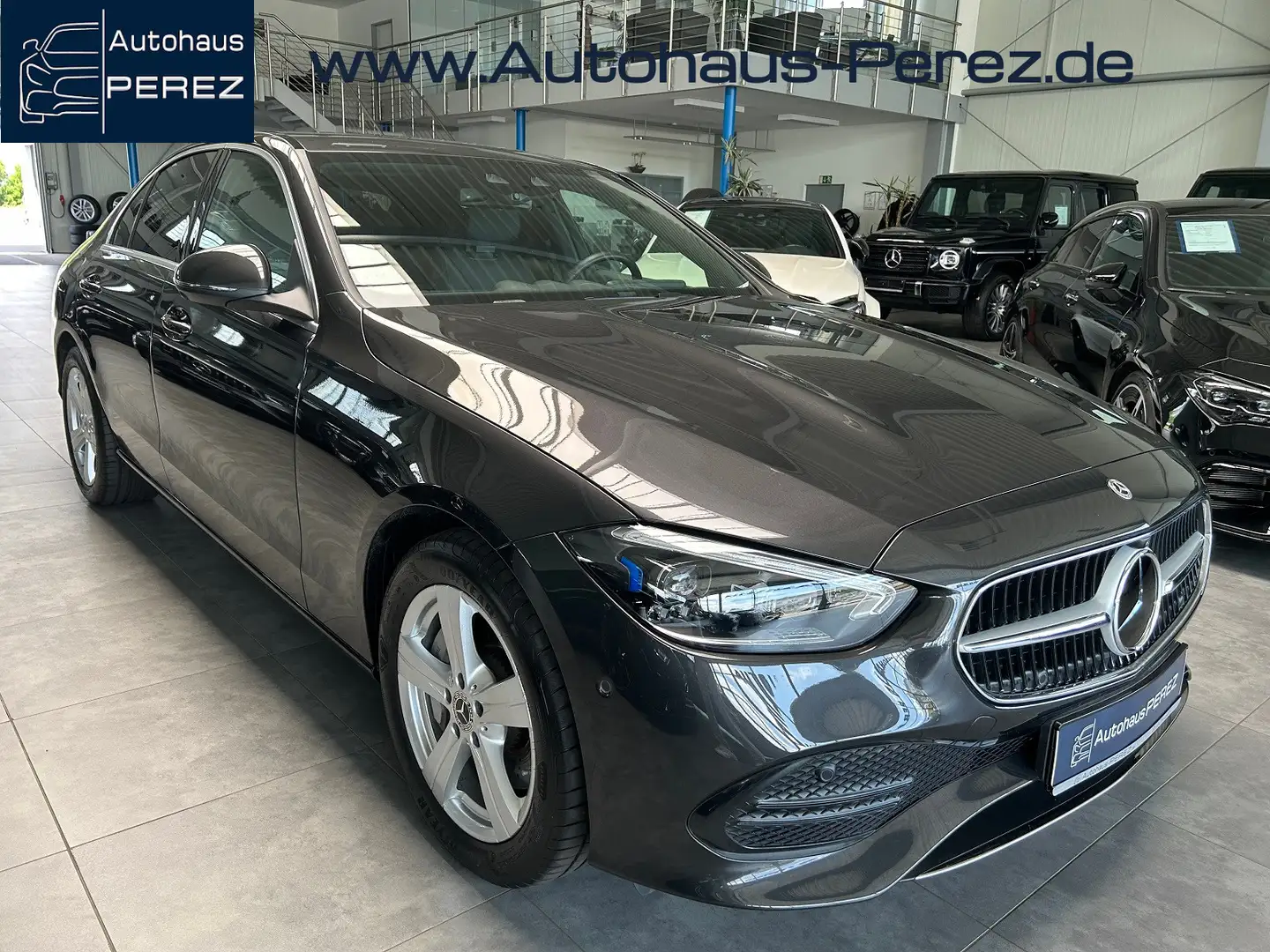 Mercedes-Benz C 300 e AVANTGARDE UVP:79.052-DISTRONIC-AHK-HUD Grau - 1