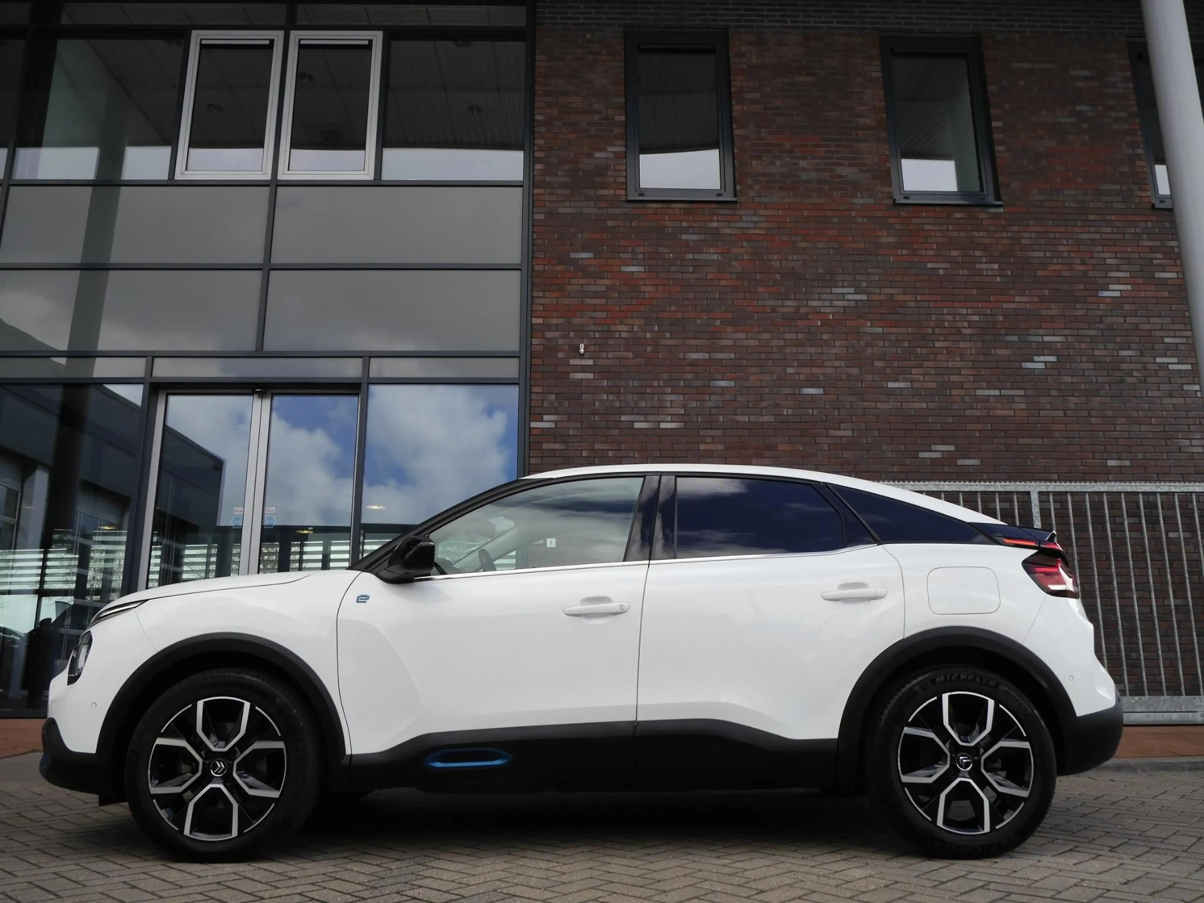 Citroen E-C4 Electric Shine 50 kWh | Head up display | Adaptieve cruise — photo 5