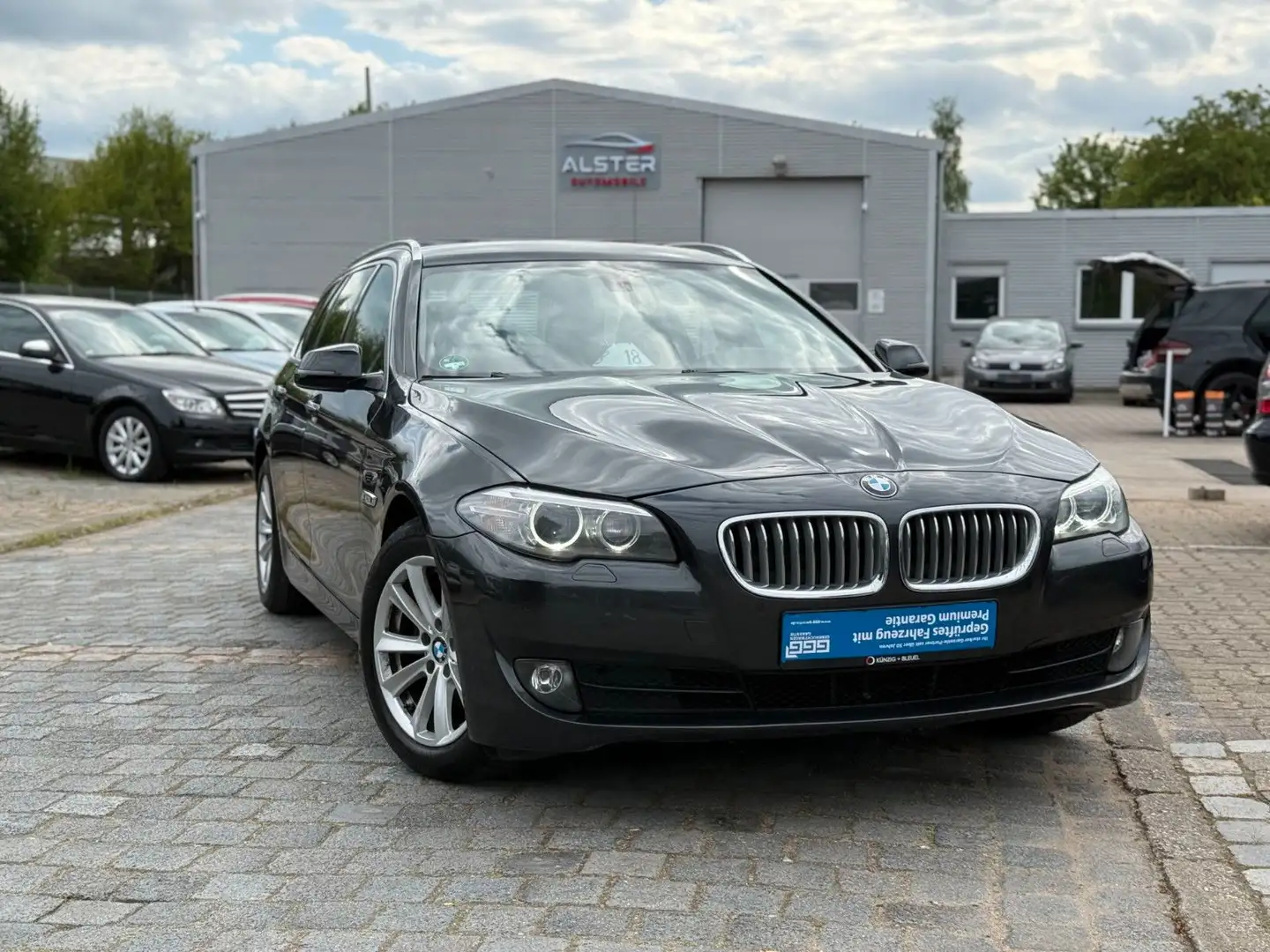 BMW 520 Baureihe 5 Touring 520 d Steptronic Grau - 1