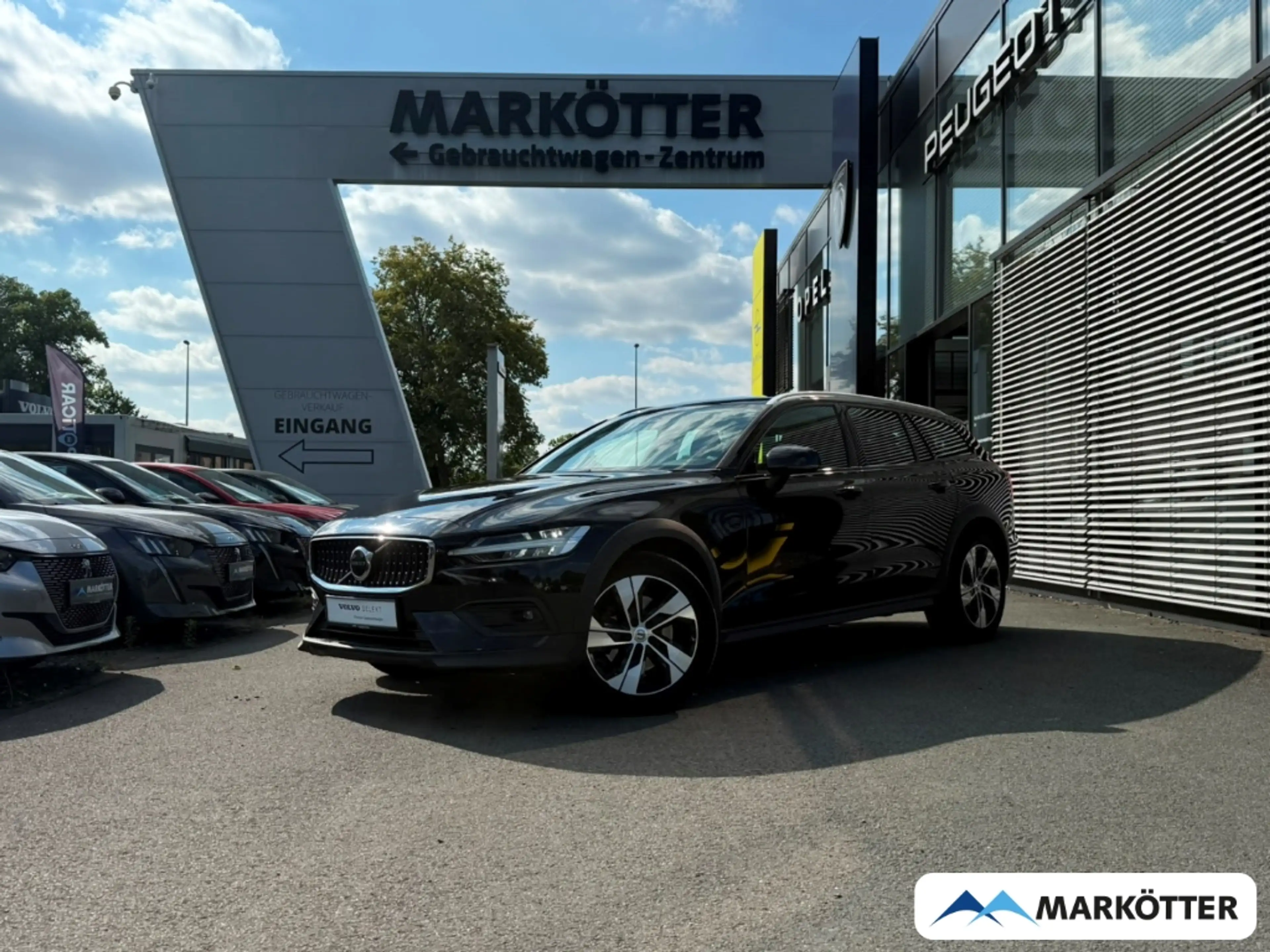 Volvo V60 Cross Country B4 Plus AWD AHK/ACC/CAM/H&K/4xSHZ/LHZ