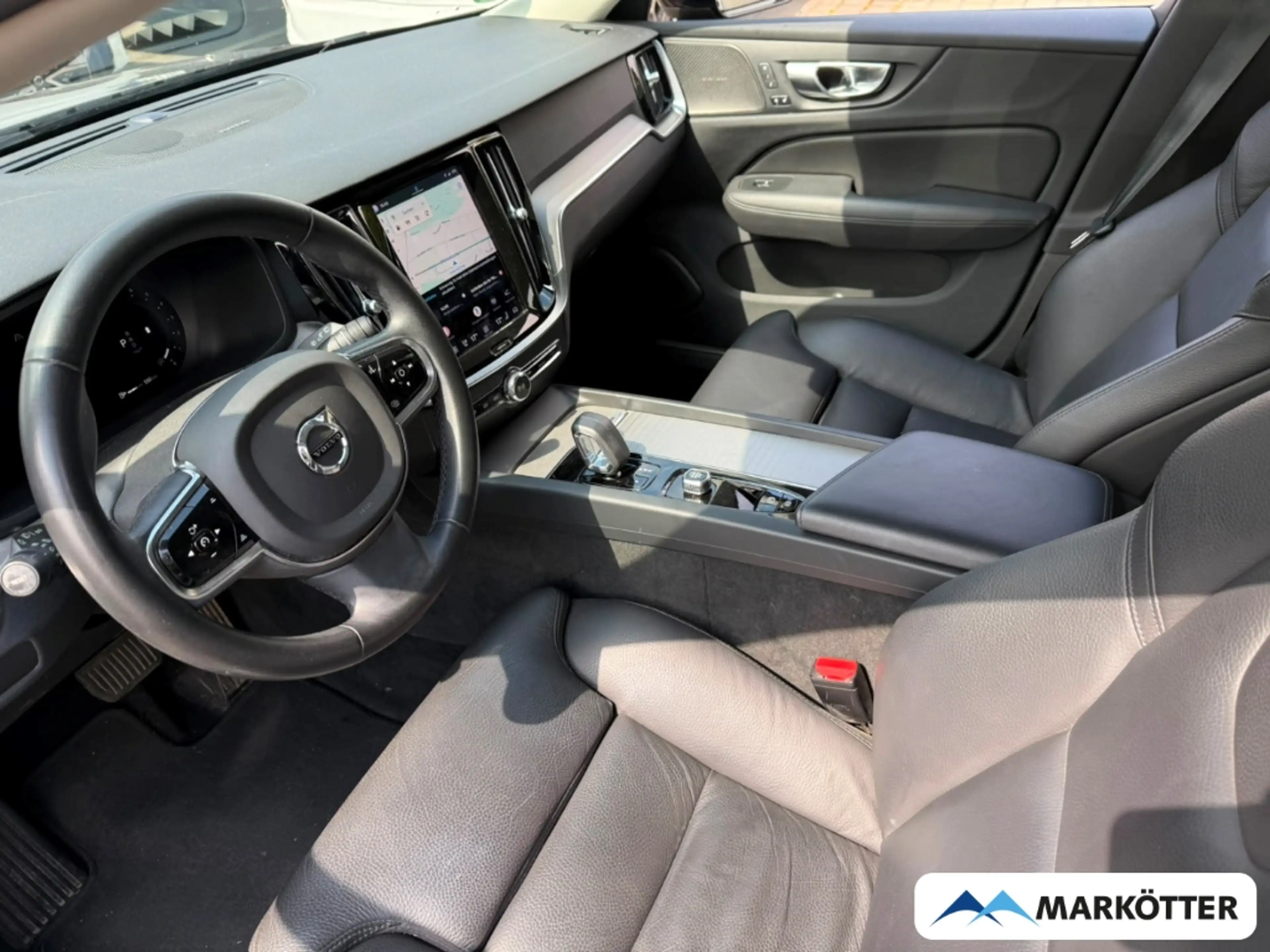Volvo V60 Cross Country B4 Plus AWD AHK/ACC/CAM/H&K/4xSHZ/LHZ — photo 11