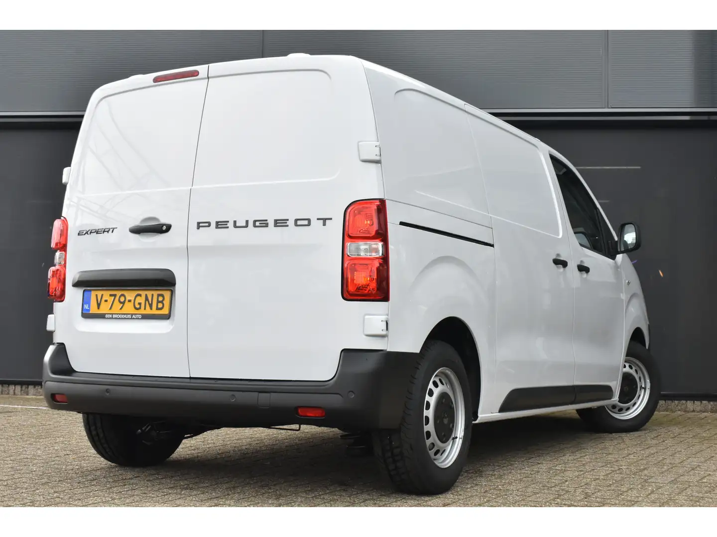 Peugeot Expert 2.0D 145pk L2 | Navigatie | Achteruitrijcamera | P Wit - 2