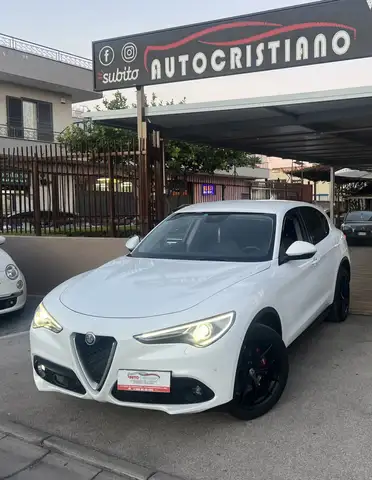 Alfa Romeo Stelvio 2.2 t B-Tech Q4 190cv auto