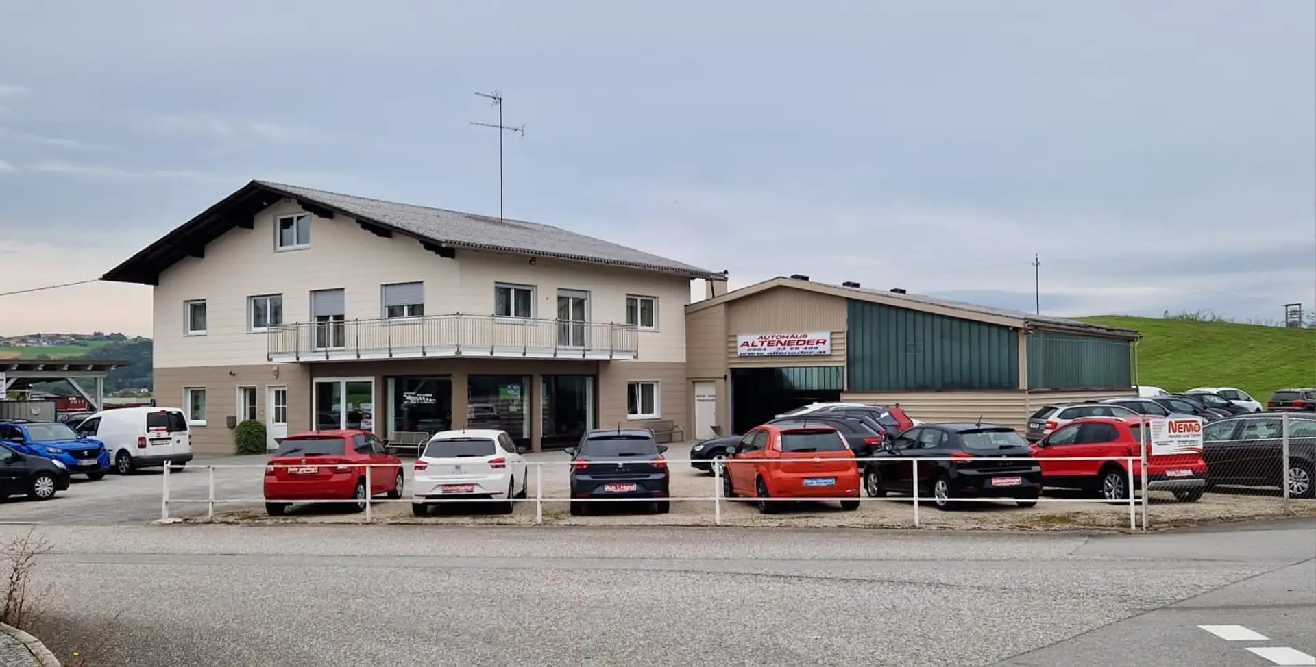 Skoda Yeti Adventure+ 1,2 TSI DSG *1.BZ*WENIG KM*SITZH*TEMP* Weiß - 2