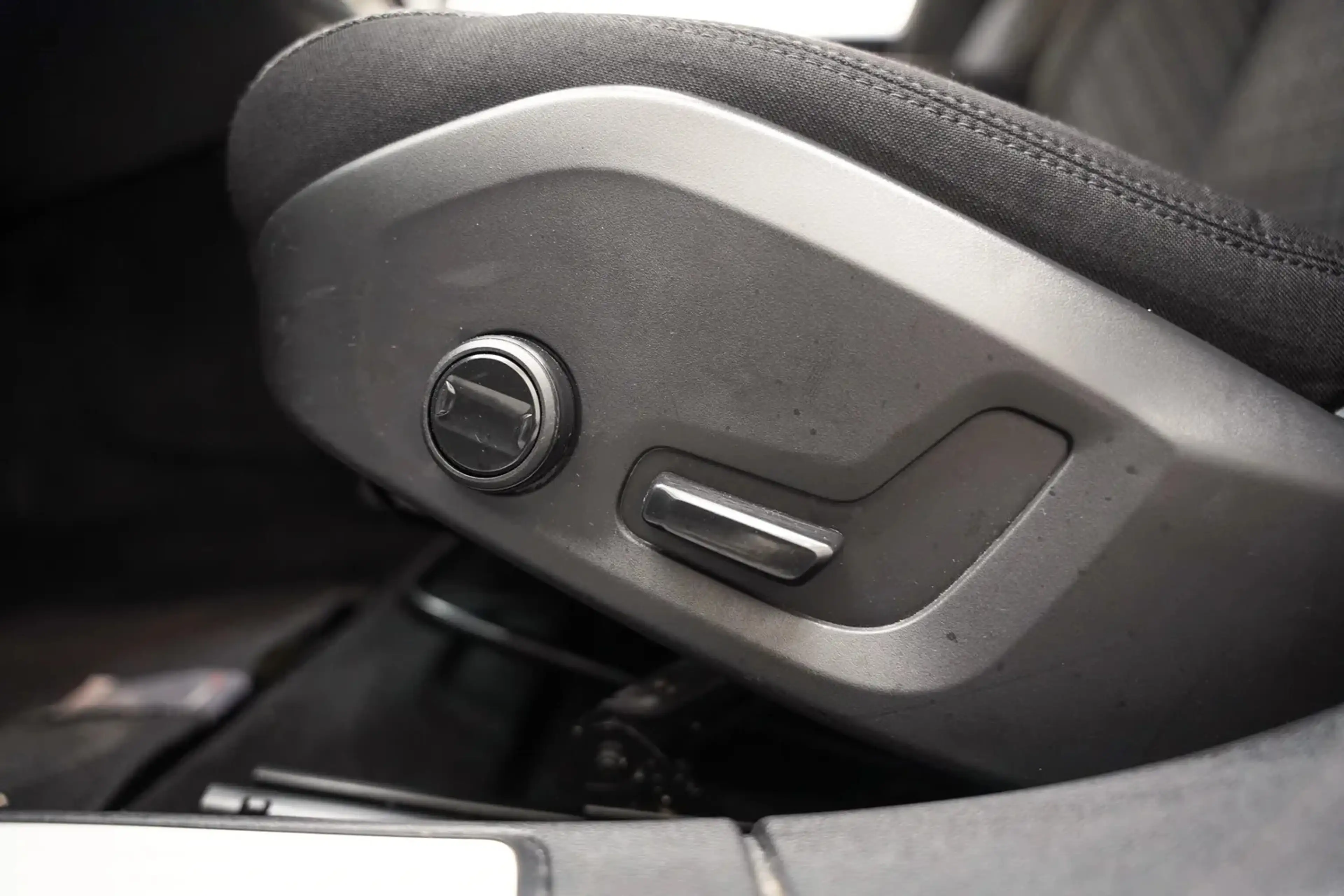 Volvo V60 2.0 B3 Core Aut. [ LED Adapt.cruise Stoelverwarmin — photo 10