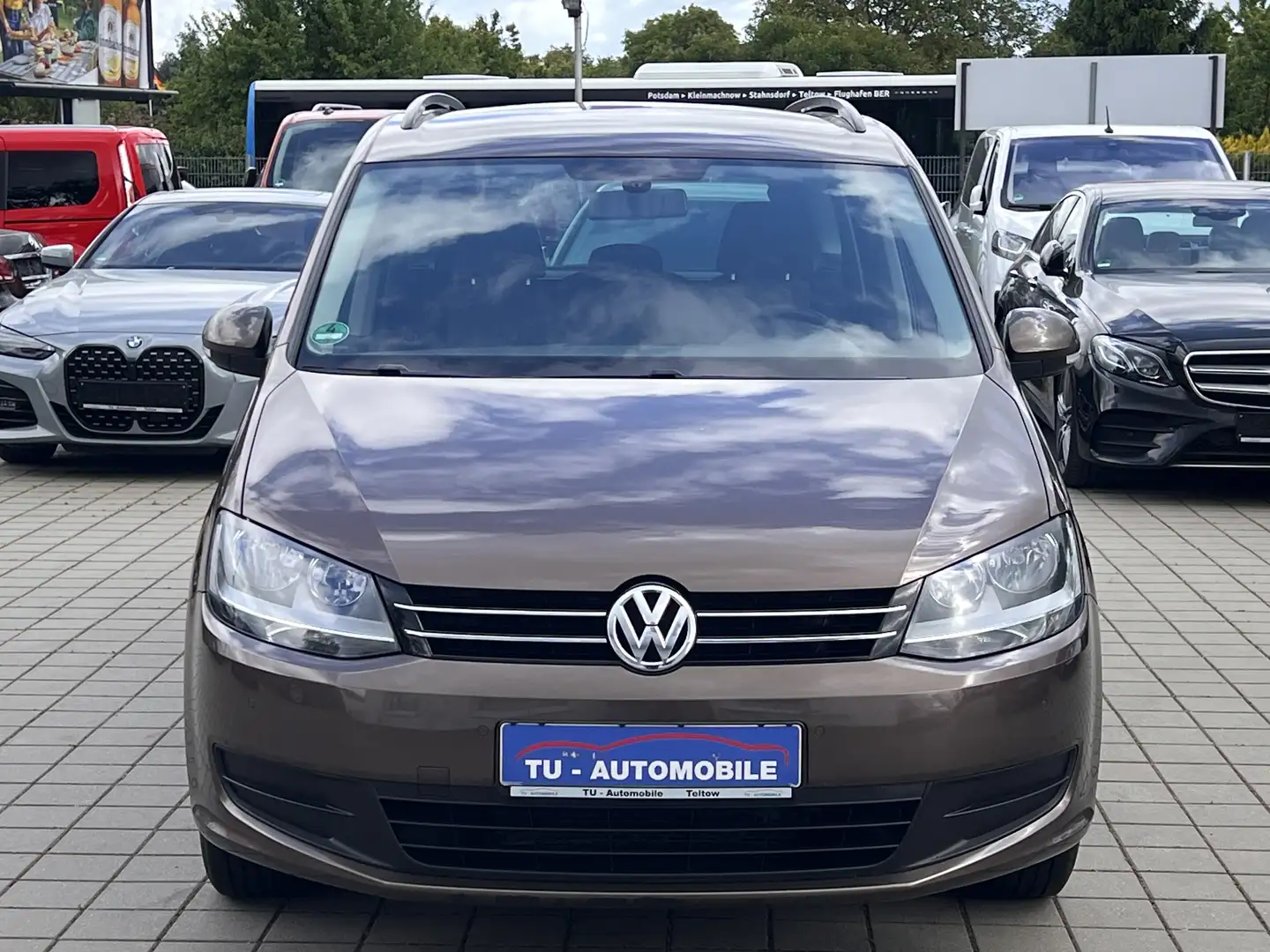 Volkswagen Sharan 1.4 TSI Trendline BMT 7 Sitzer NAVI-SHZ-PDC-8FACH Bruin - 2
