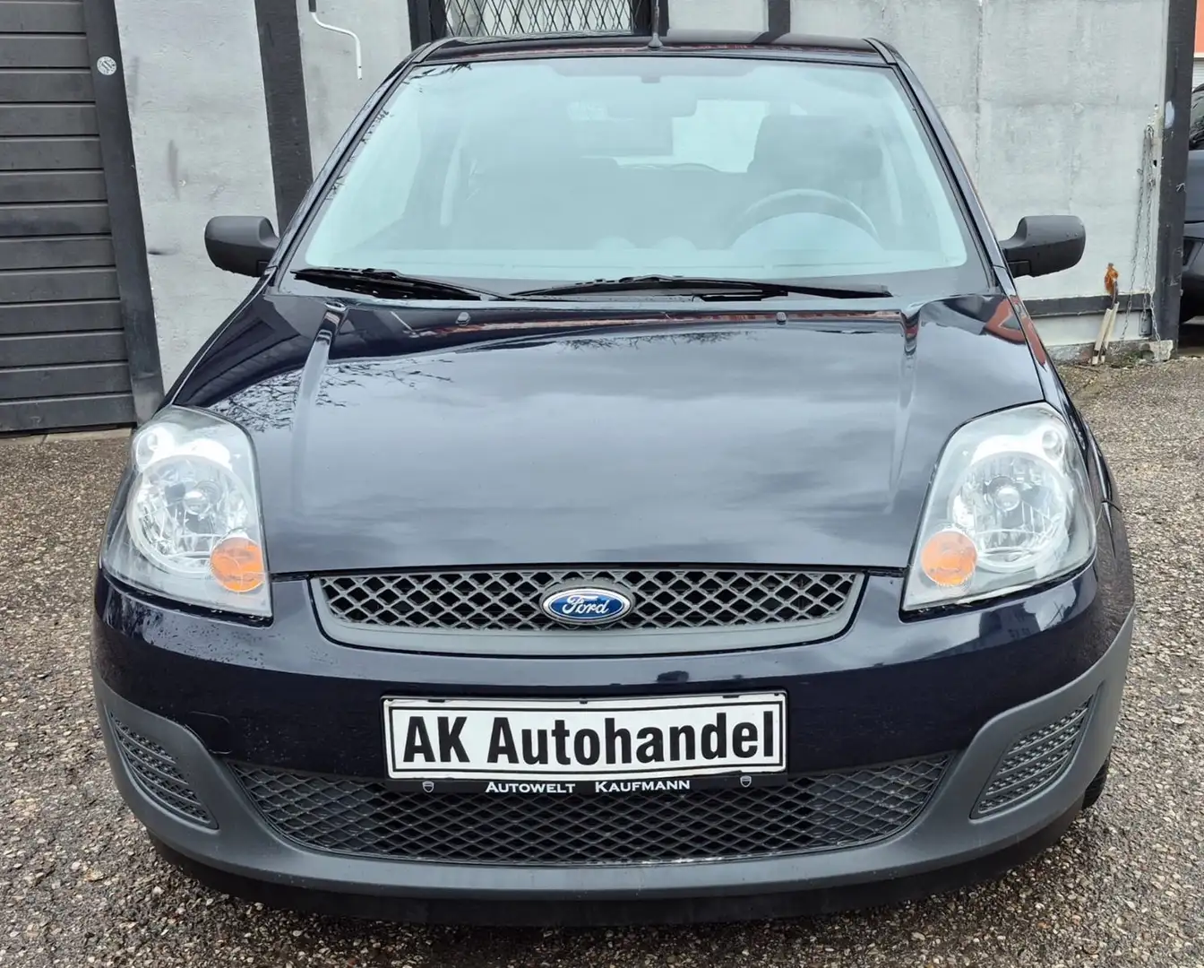 Ford Fiesta Basis Klima TÜV Neu Blau - 2