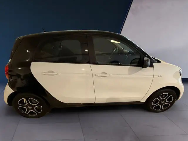 Smart Forfour main image