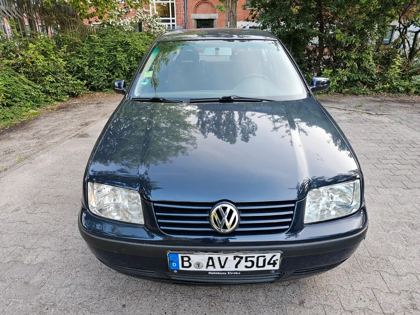Volkswagen Bora 2.0 Lim. Basis Albastru - 2