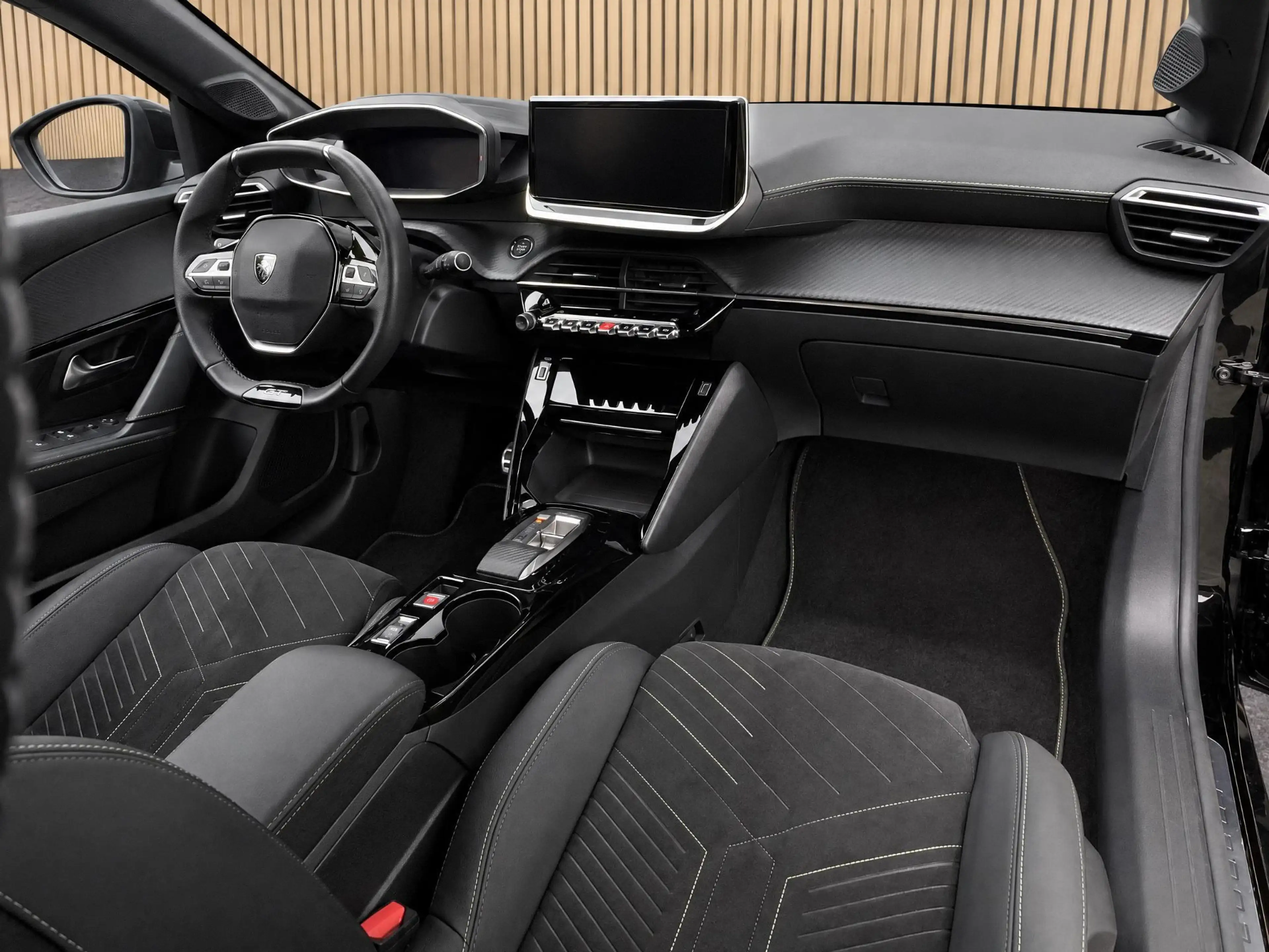 Peugeot e-208 EV GT 50 kWh | Navi / Alcantara / Camera — photo 3