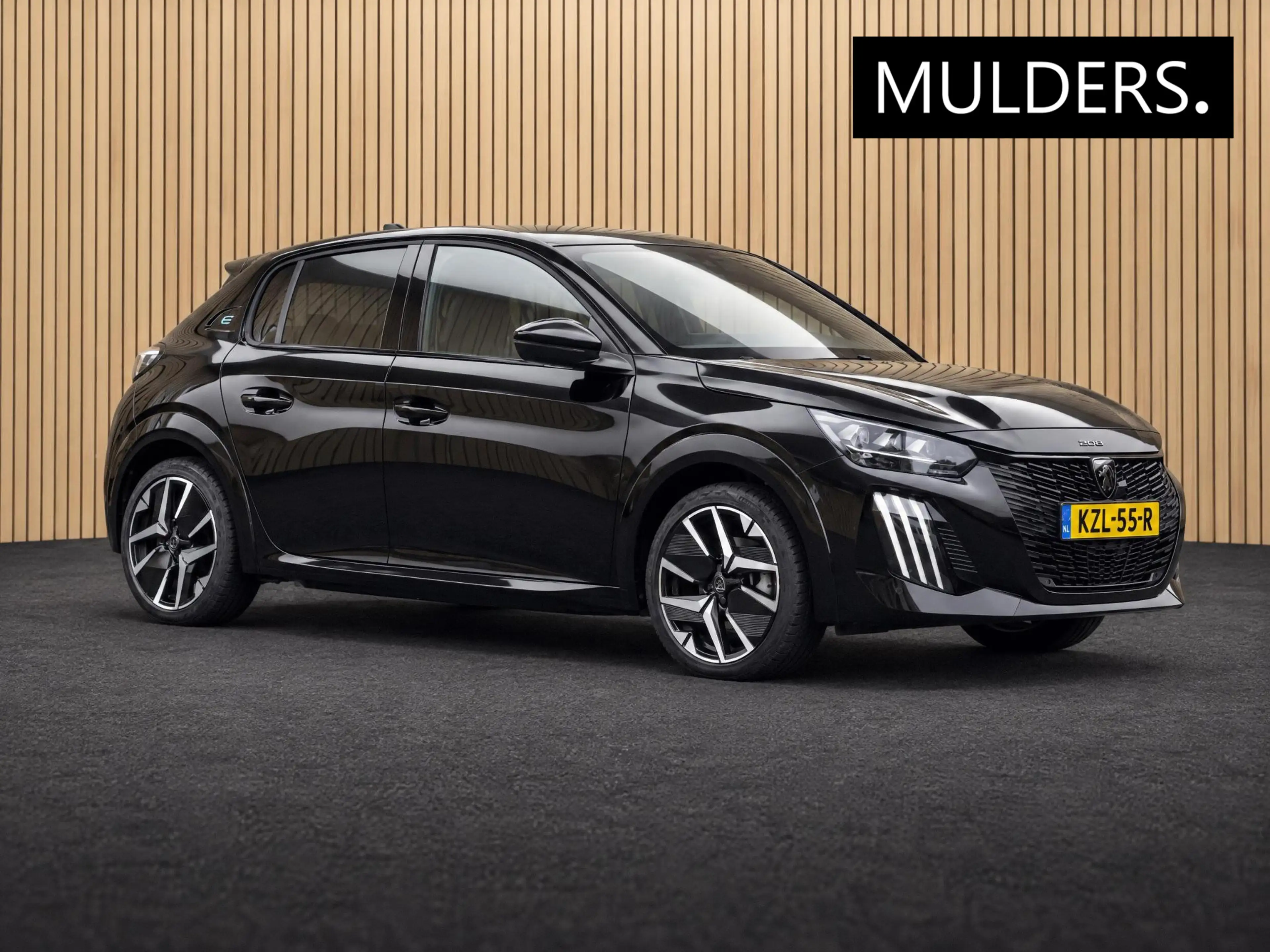 Peugeot e-208 EV GT 50 kWh | Navi / Alcantara / Camera