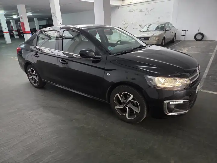 Citroën C-Élysée 1.2 PureTech Shine 2017
