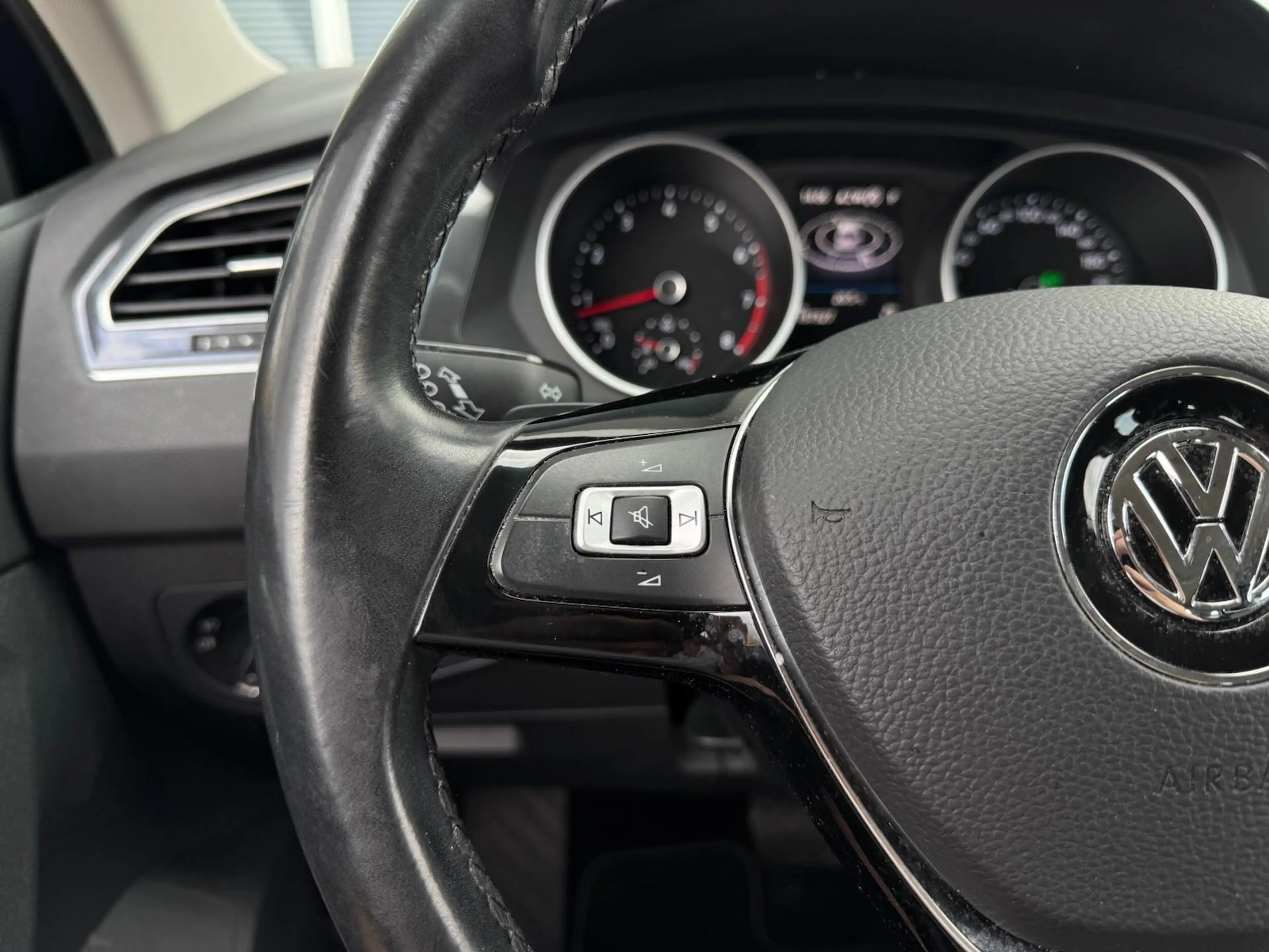 Volkswagen Tiguan 1.4 TSI ACT Comfortline Automaat | Carplay | Navig — photo 10