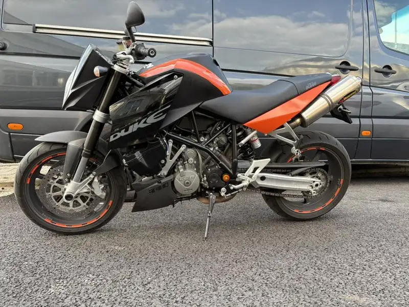 KTM 990 Duke