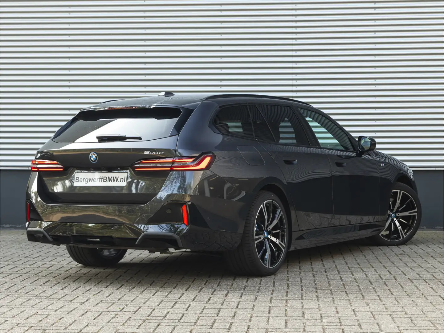BMW 530 5-serie Touring 530e M-Sport Pro - Trekhaak - Driv Szary - 2