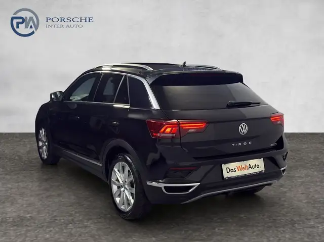Volkswagen T-Roc view 4